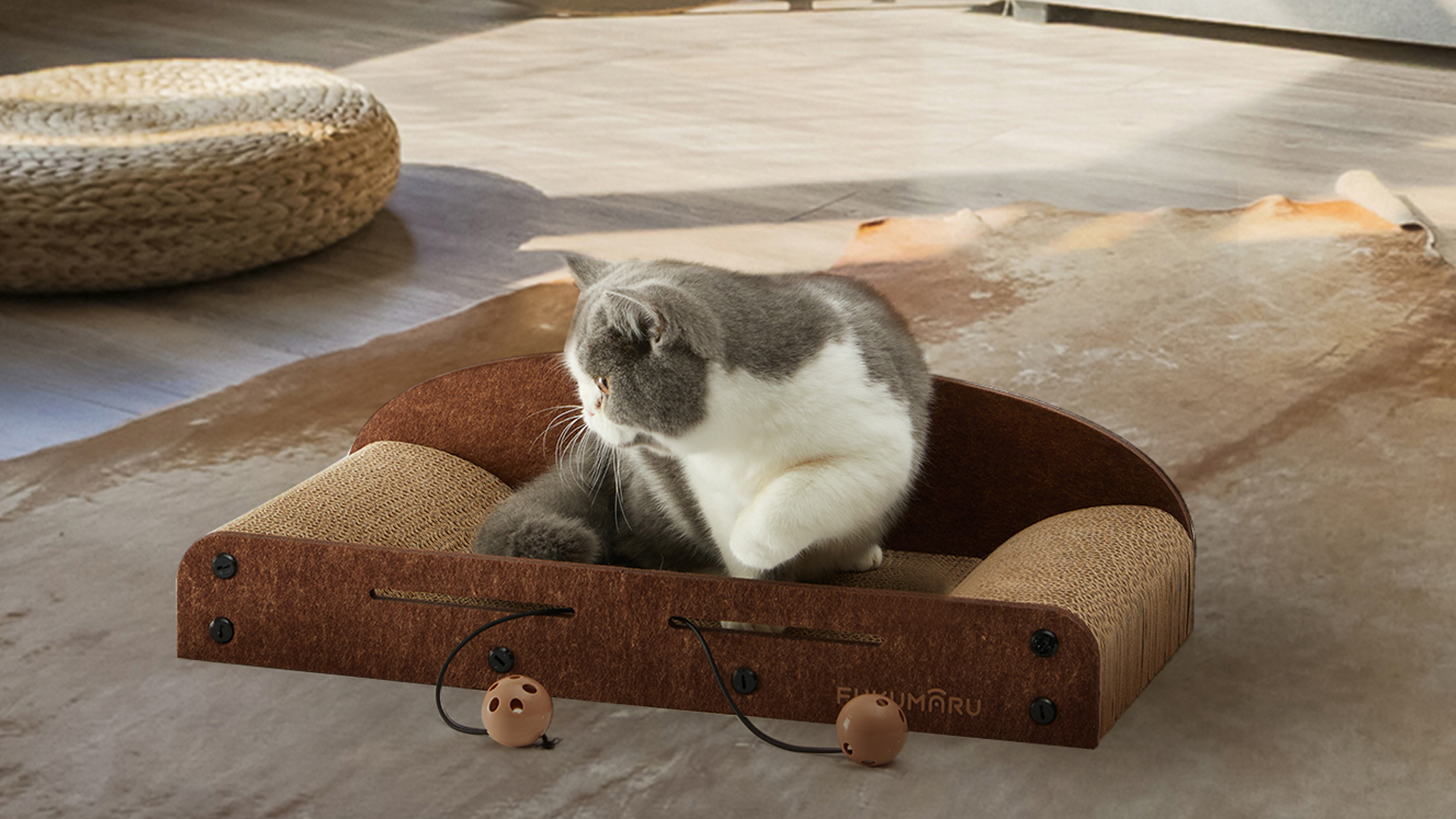 Tiragraffi Per Gatti FUKUMARU In Cartone - Letto E Area Giochi Con Pallina, 66 Cm - Foto 5