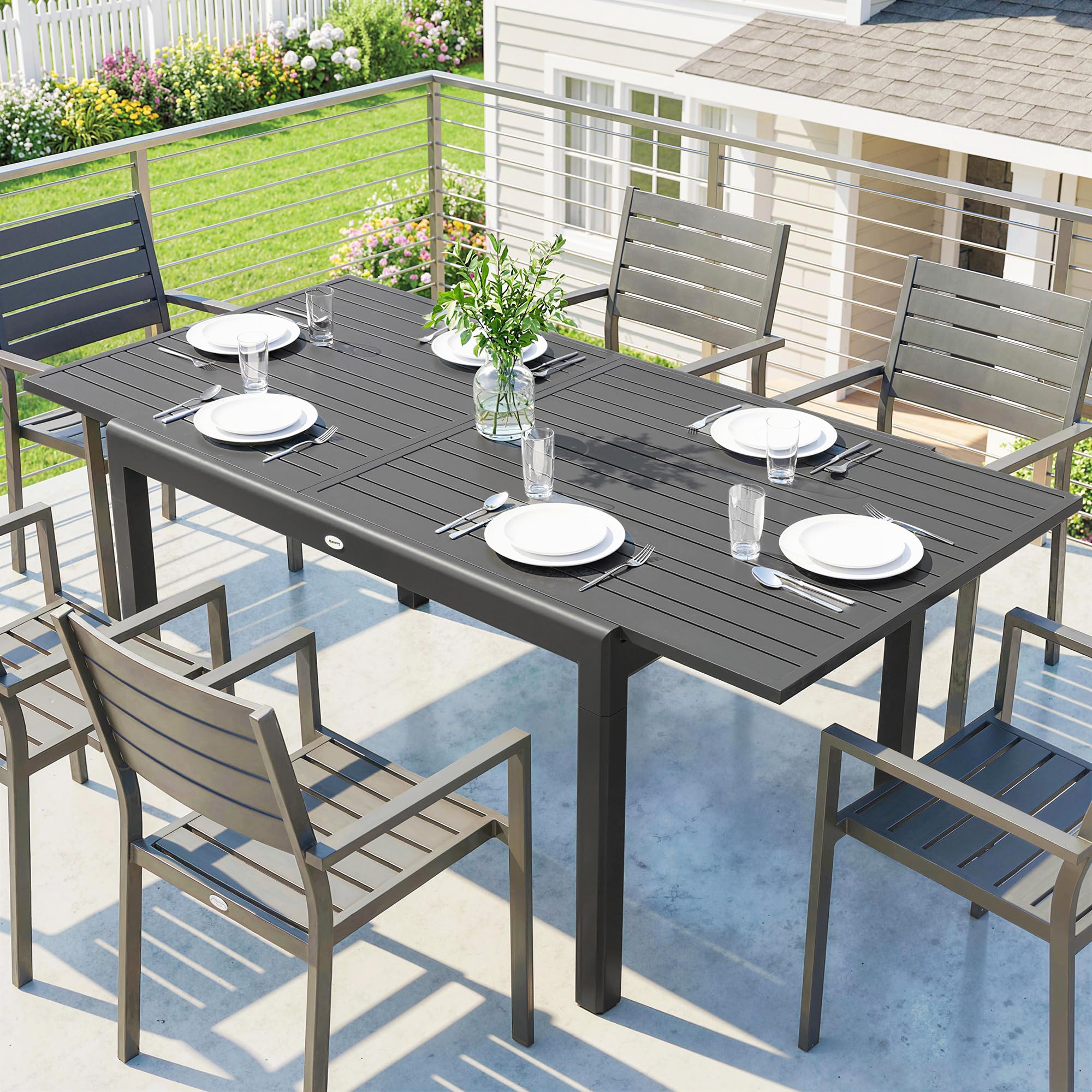 Outsunny Tavolo da Giardino Allungabile per 6-8 Persone Grigio Scuro | in Alluminio, Tavolo da Pranzo Estensibile Rettangolare 110-170 cm, Piano a Doghe, da Esterno, Patio Terrazzo Balcone