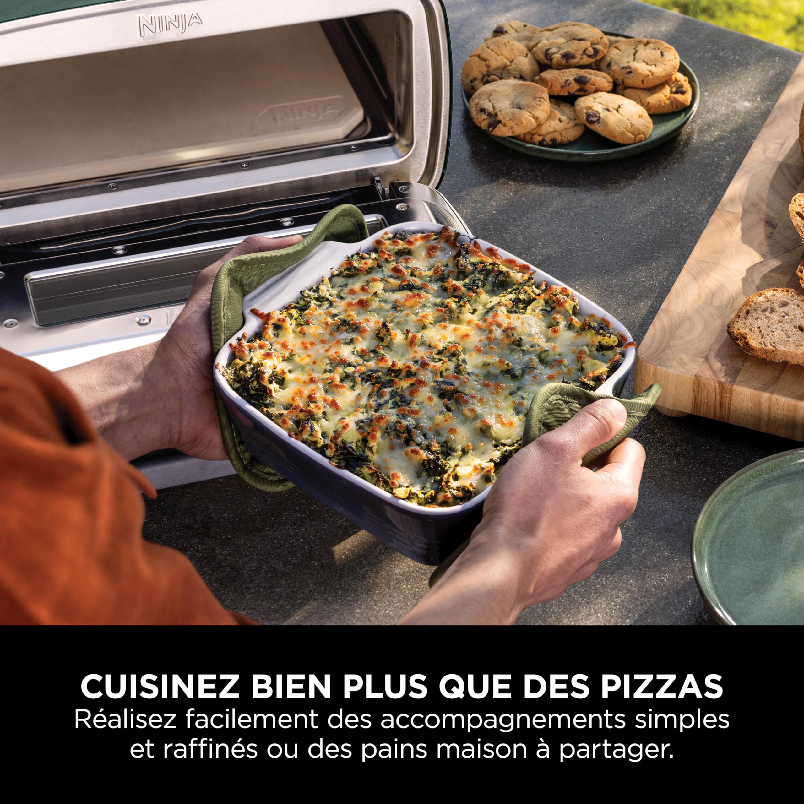 Ninja Artisan - Four électrique à pizza et friteuse à air d'extérieur, 4 programmes de cuisson, planche à découper, découpeuse, pierre réfractaire 30 cm, pelle, panier, panier de friture, vert