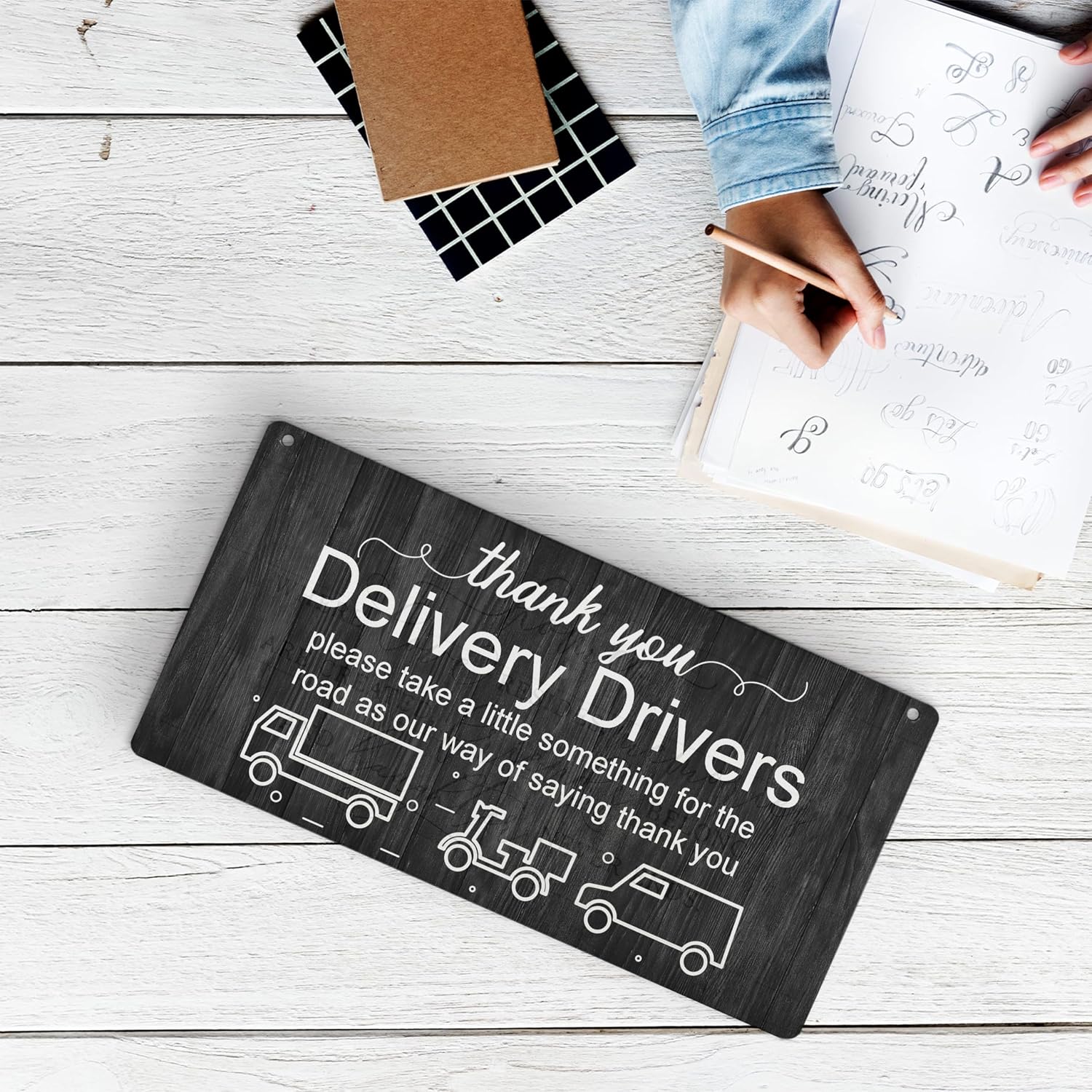 huester Delivery Drivers Wood Plaque Sign, Delivery Driver Snack Sign, Thank You Home Wall Decor Gifts for Delivery Driver Men, Thank You Delivery Drivers Home Décor Wall Hanging Decor, 12x6 inches