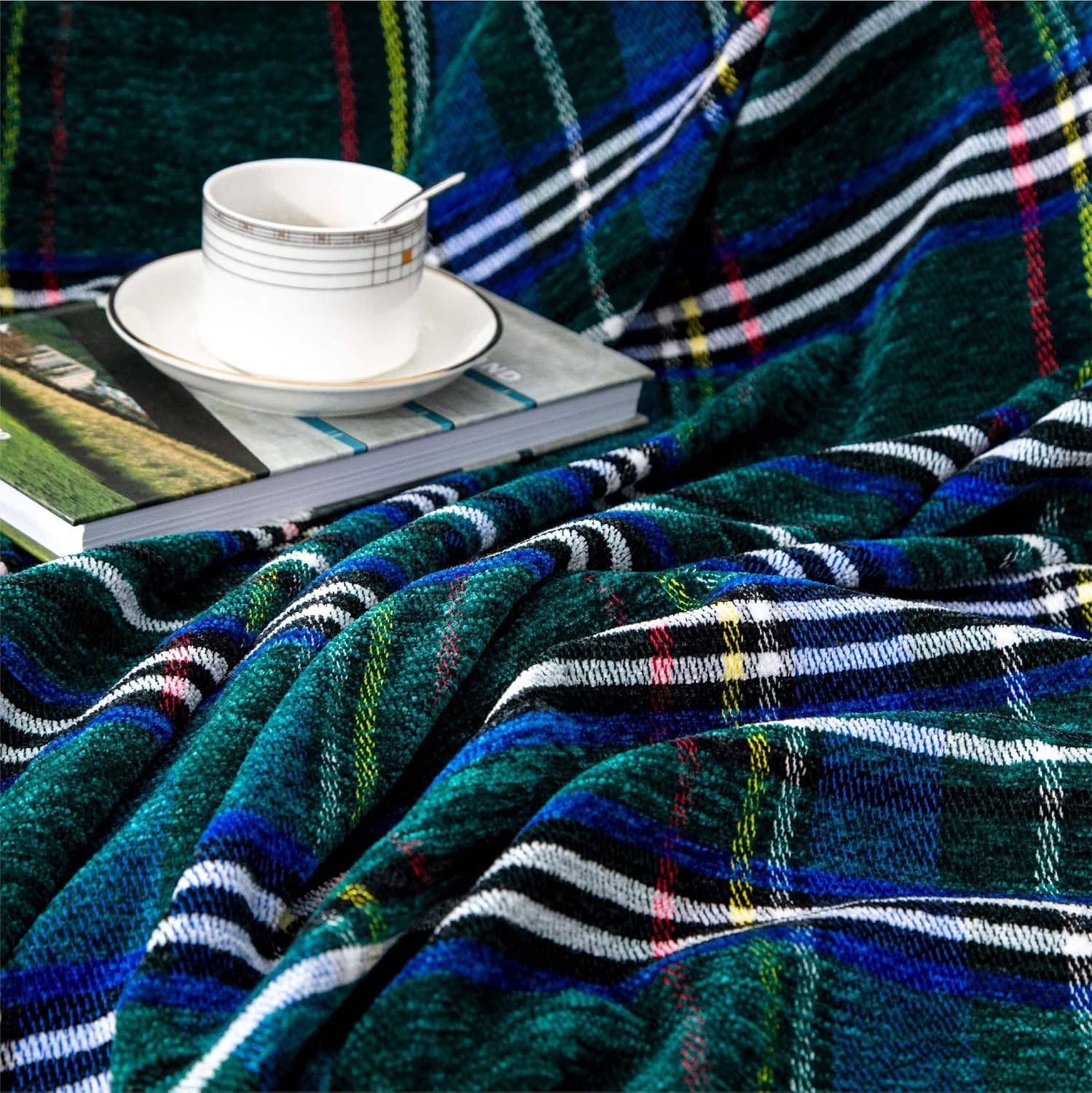 Bedsure Plaid Blanket Throw Size, Soft Chenille Decorative Blanket with Tassel for Couch, Sofa, Bed and Home Decor (Green, 50”x60”)