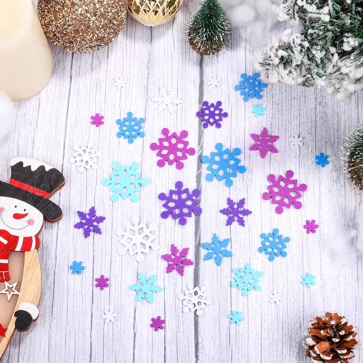Aodaer 600 Pieces Winter Foam Stickers Christmas Snowflake Sticker Decorations Self-Adhesive Frozen Arts and Crafts Supplies Greeting Card Home Holiday Decorations