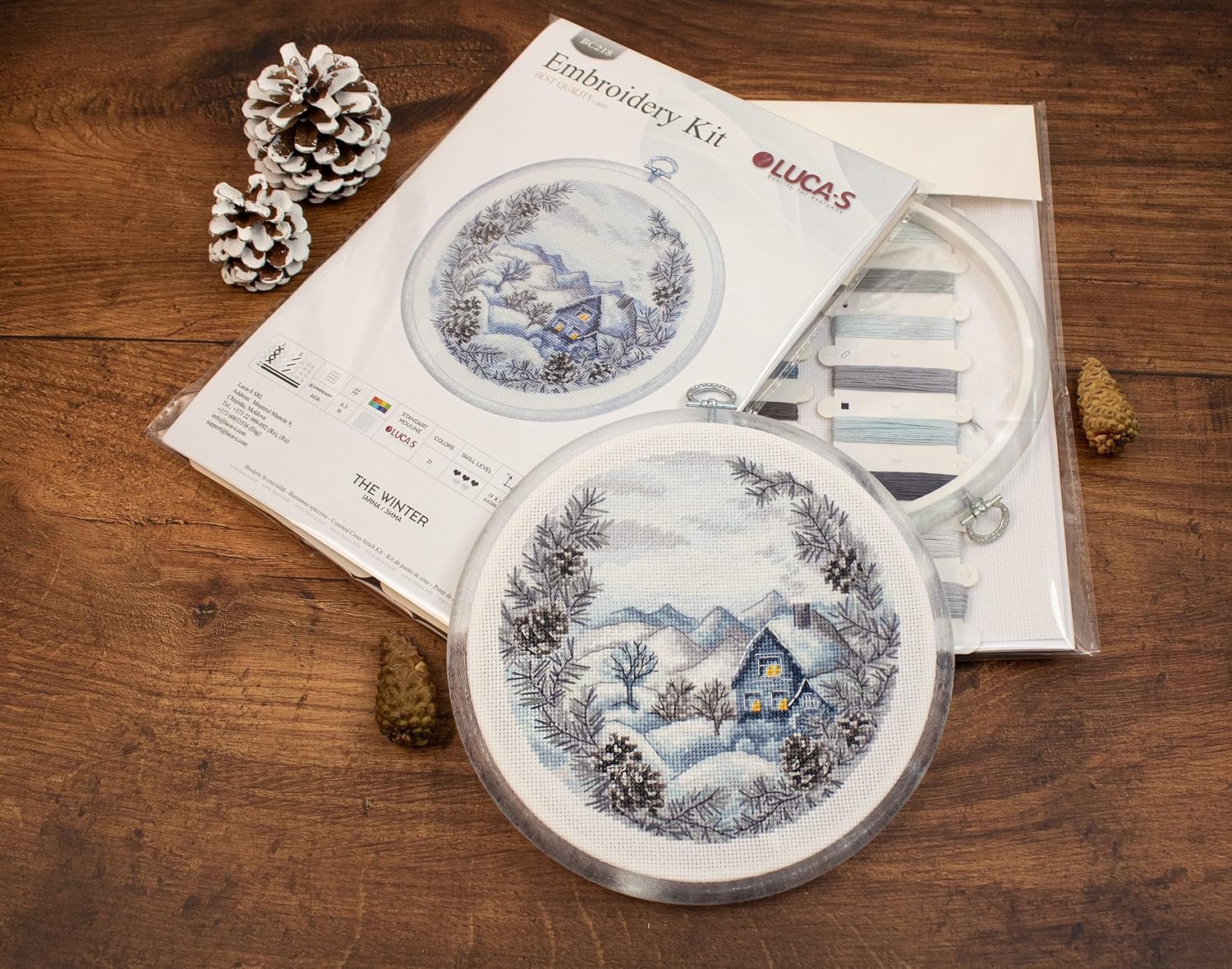Luca-S The Winter Hoop Counted Cross-Stitch Kit
