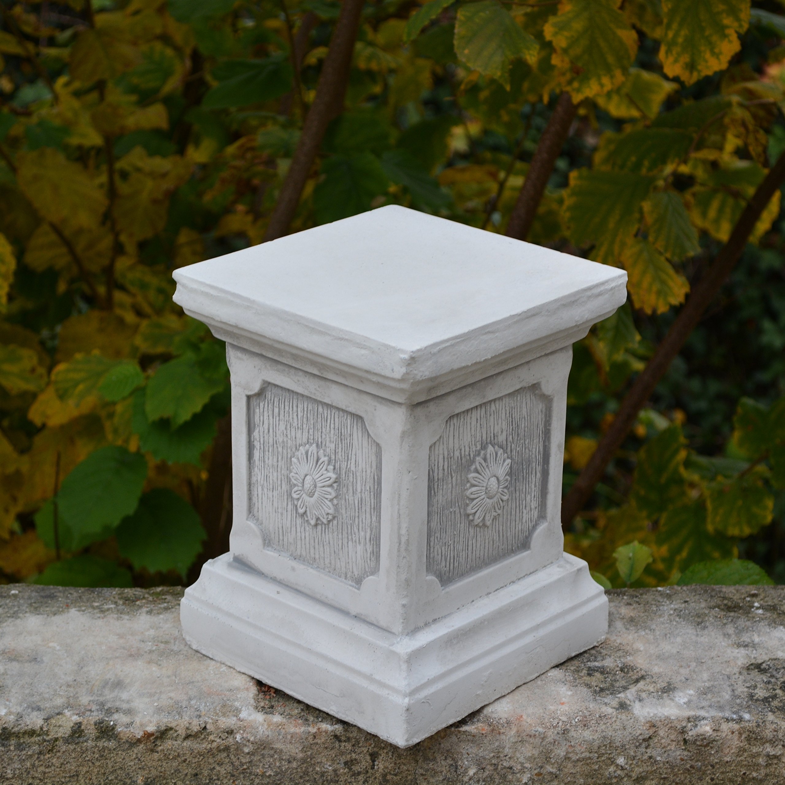 gartendekoparadies.de Joli motif de socle : fleur en pierre reconstituée, résistant au gel