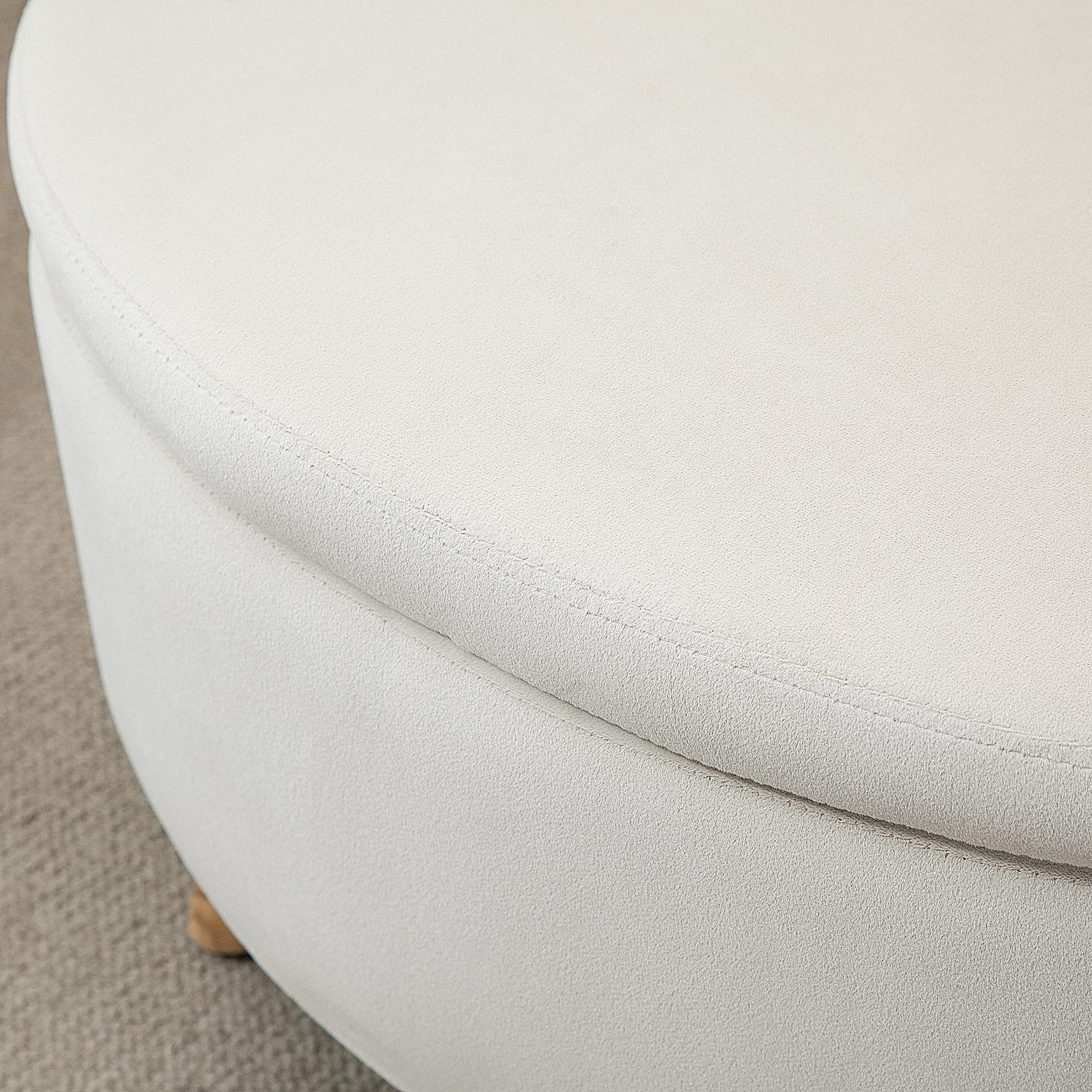 HOMCOM Puff Almacenaje Ovalado, Banco Almacenaje, 71x51,5x42 cm, Tapizado en Terciopelo, con Patas de Madera Maciza, Carga 120 kg, para Sala de Estar, Dormitorio, Entrada, Beige