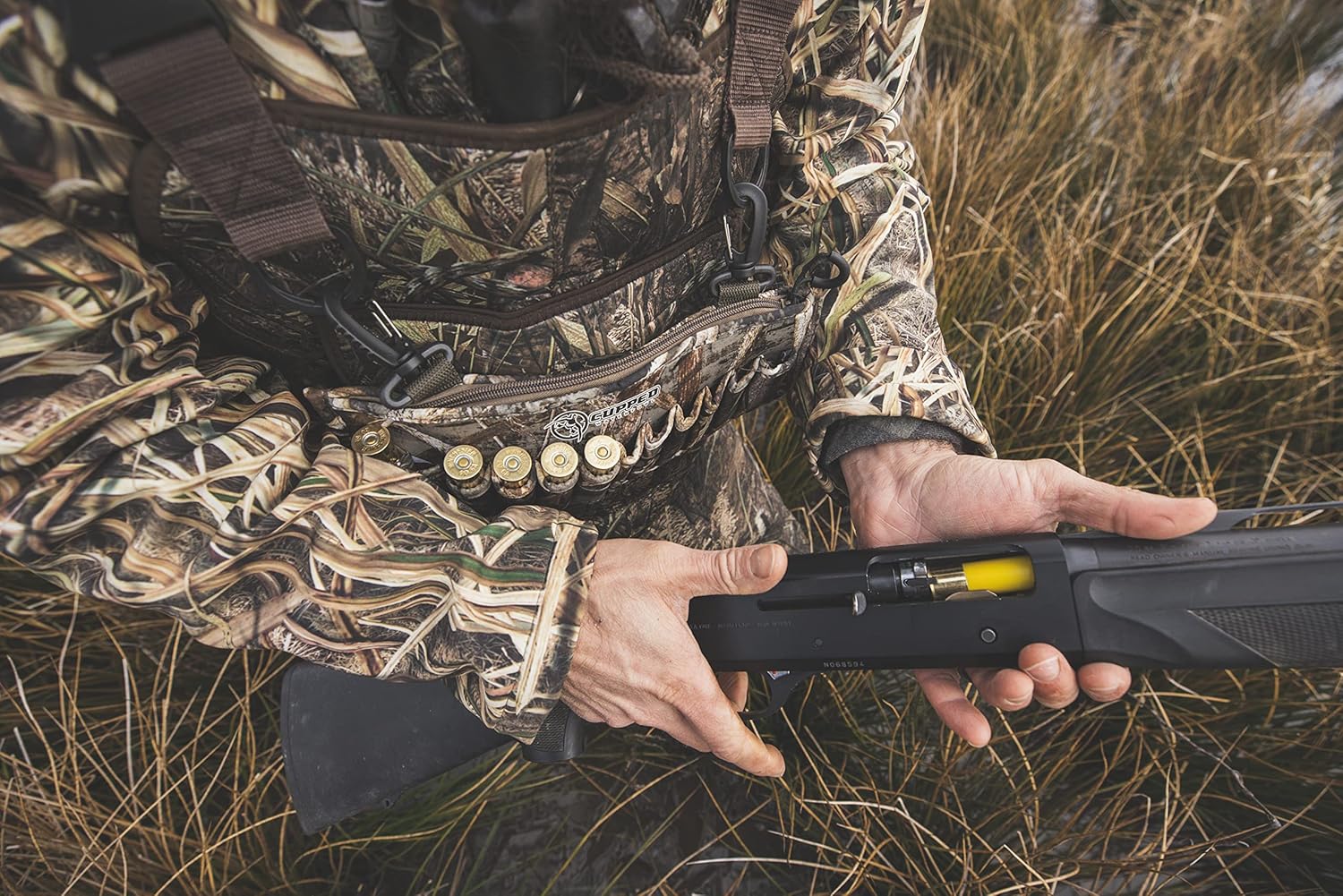Cupped Waterfowl Shotgun Shell Pack, Neoprene 24 Shotgun Shell Holder with Clips for Waders or Pack