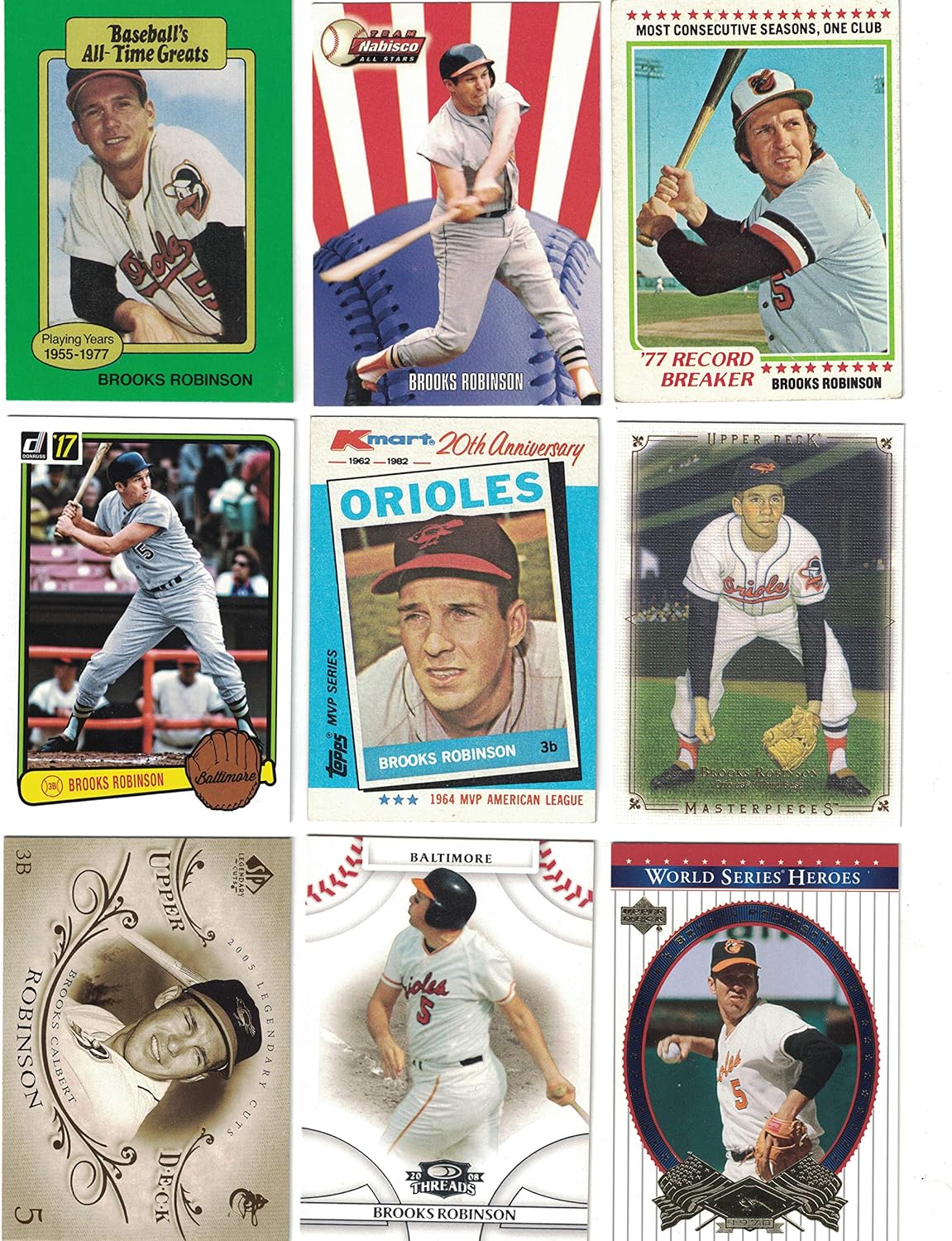 Brooks Robinson / 25 Different Baseball Cards Featuring Brooks Robinson