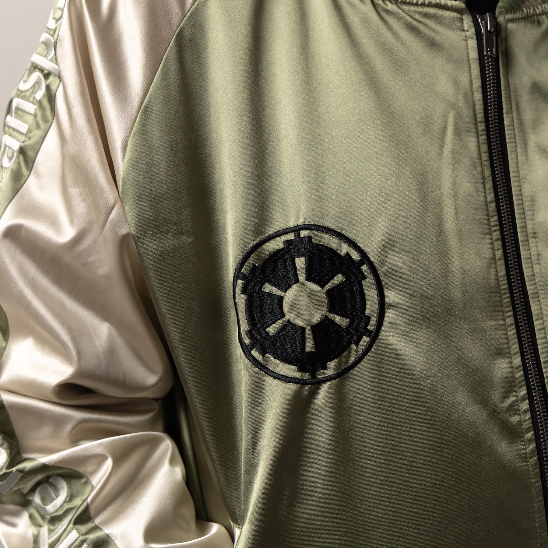 Amazon.co.jp: 丸眞 スカジャン(3L) STAR WARS スターウォーズ AT-ST