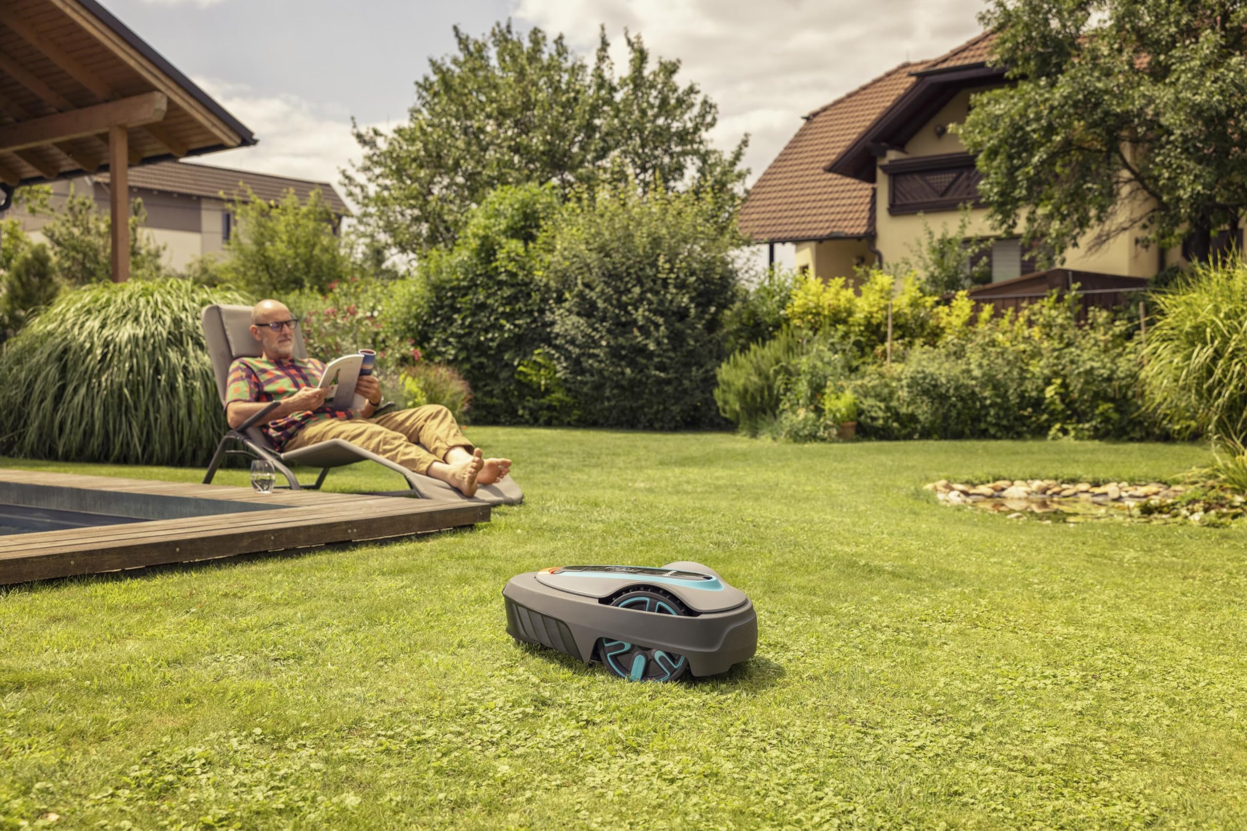 Gardena Robot cortacésped Smart SILENO City 400 m²: tecnología Lona AI, Control con aplicación, SensorControl, para Pendientes máx. 35 por ciento, Easy Passage, versión ES (19605-74)