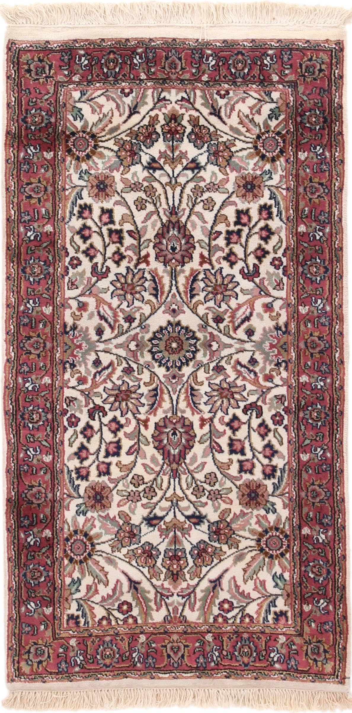 Tapis d'Orient de course en laine Indo Kashan pour isoler les sols bruyants
