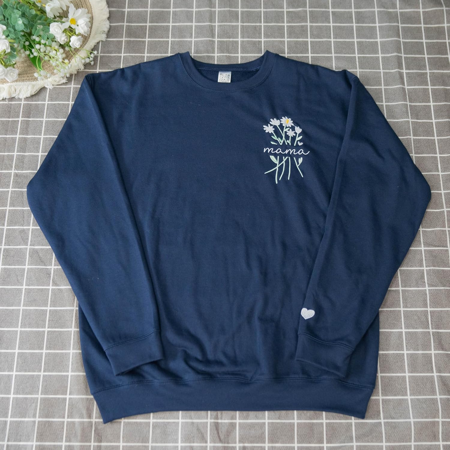 Mama Sweatshirt, Daisy Flower Sweatshirt, Mama Christmas Sweatshirt, Gifts for Mama - Image 5