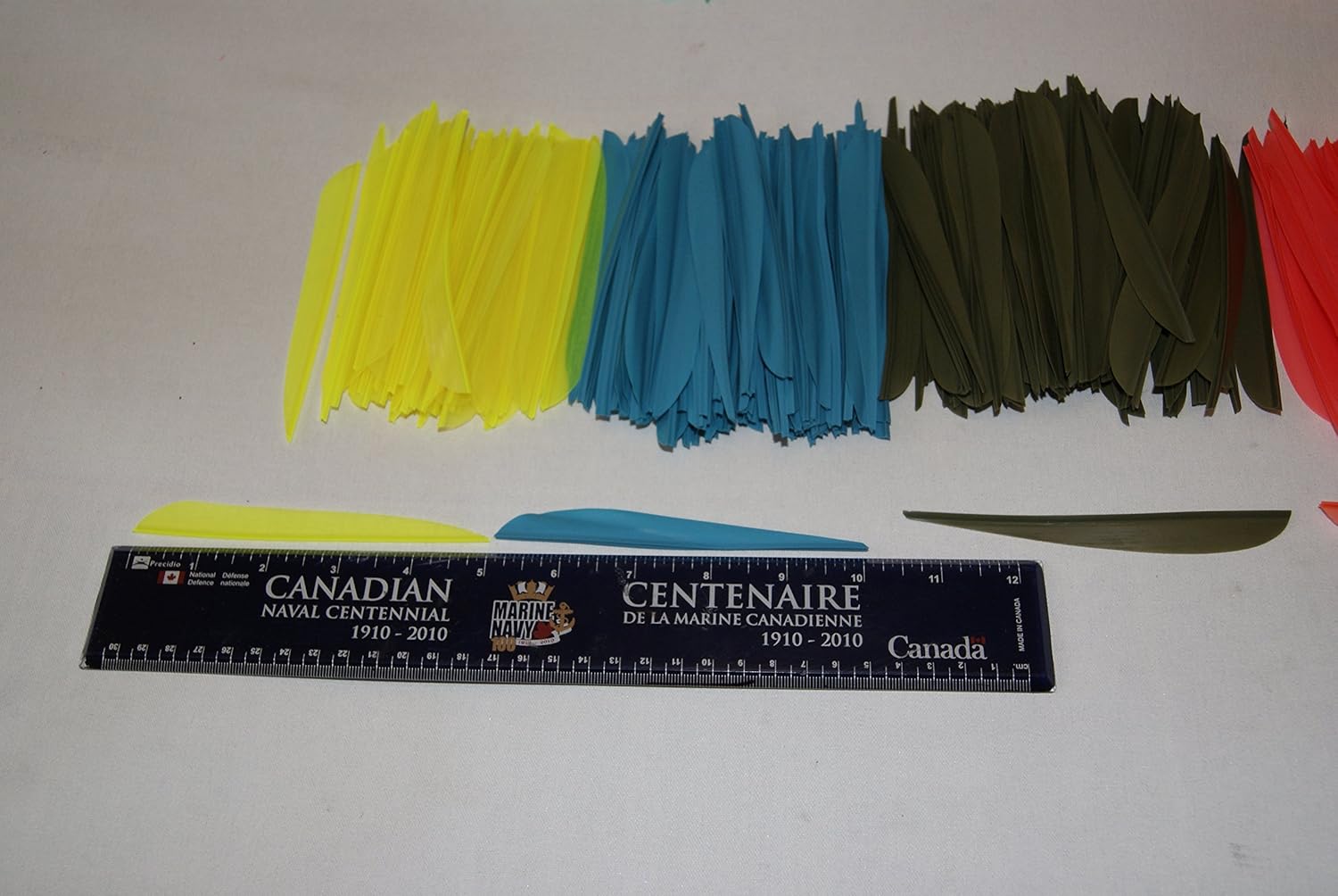 Gateway Parabolic Feathers Orange 4 in. RW 100 pk.