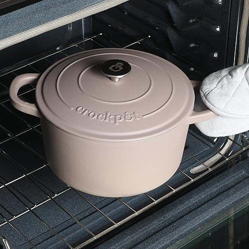 Vista 68 de Crock Pot Artisan - Horno holandés redondo de hierro fundido esmaltado de 5 cuartos de galón, color rosa rubor