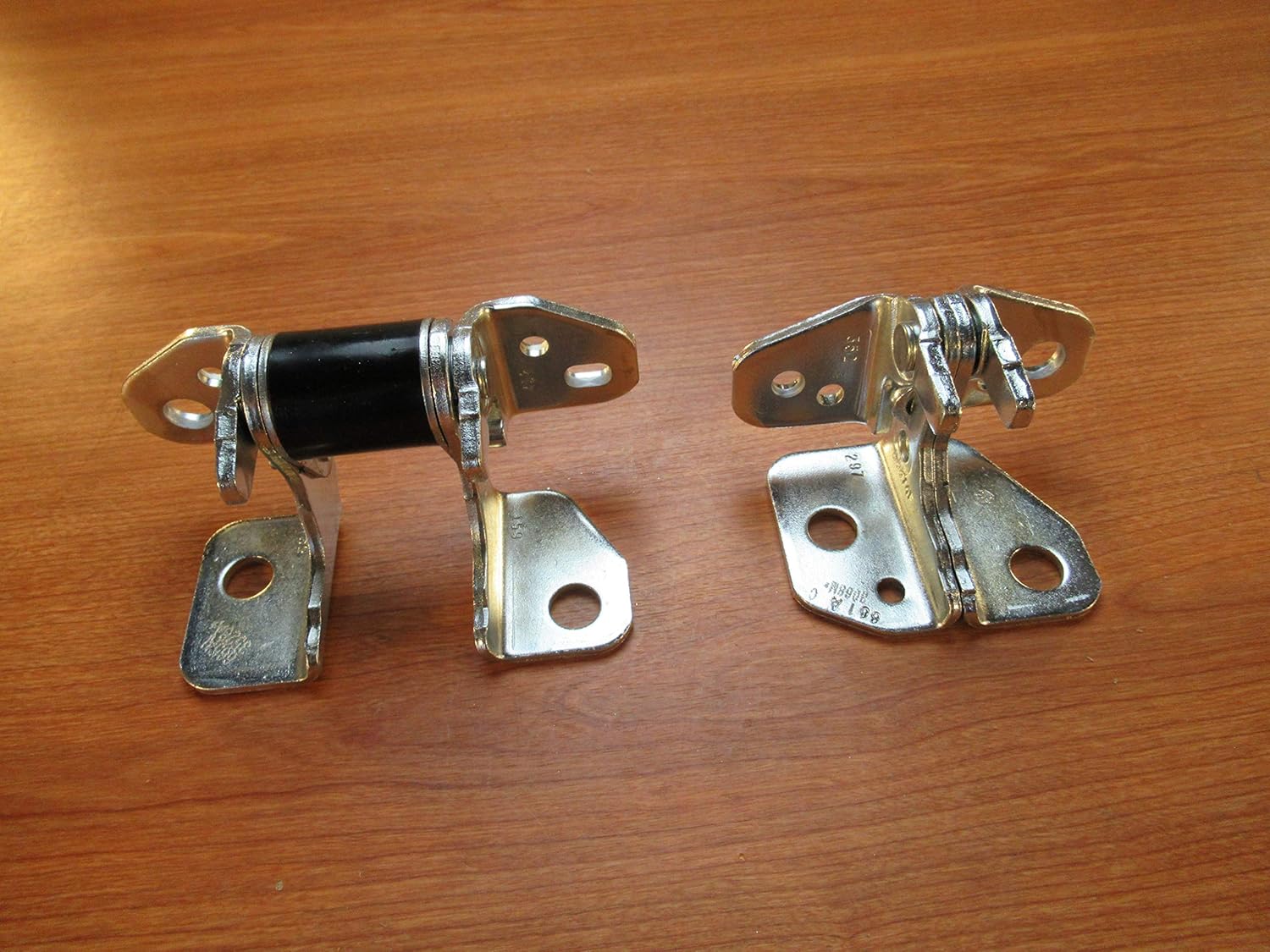 Jeep Grand Cherokee Driver's Side Door Hinges Front and