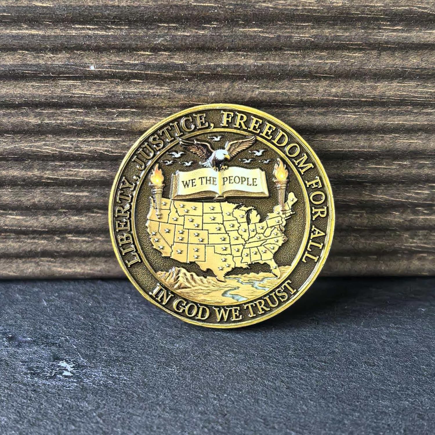 USA 250th Independence Anniversary Challenge Coin - High Relief Bald Eagle & Liberty Bell Commemorative Medal - Patriotic Keepsake Gift for Veterans, Collectors & History Buffs ﻿ ﻿ ﻿ (Single Coin)