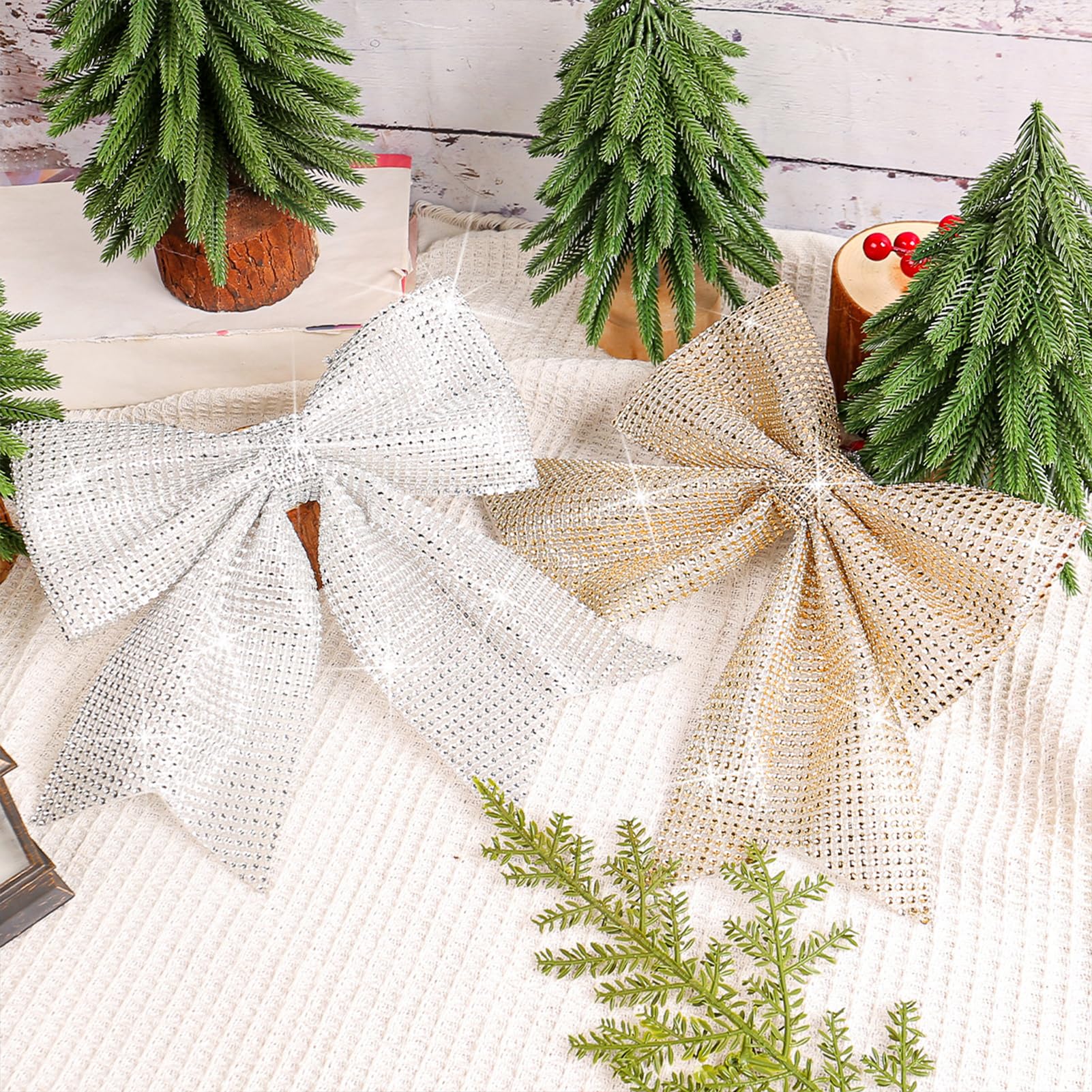 Fiocco Di Natale Glitterato Grande Con Pigne Per Albero - Decorazione Natalizia Elegante 25x30 Cm - Argento
