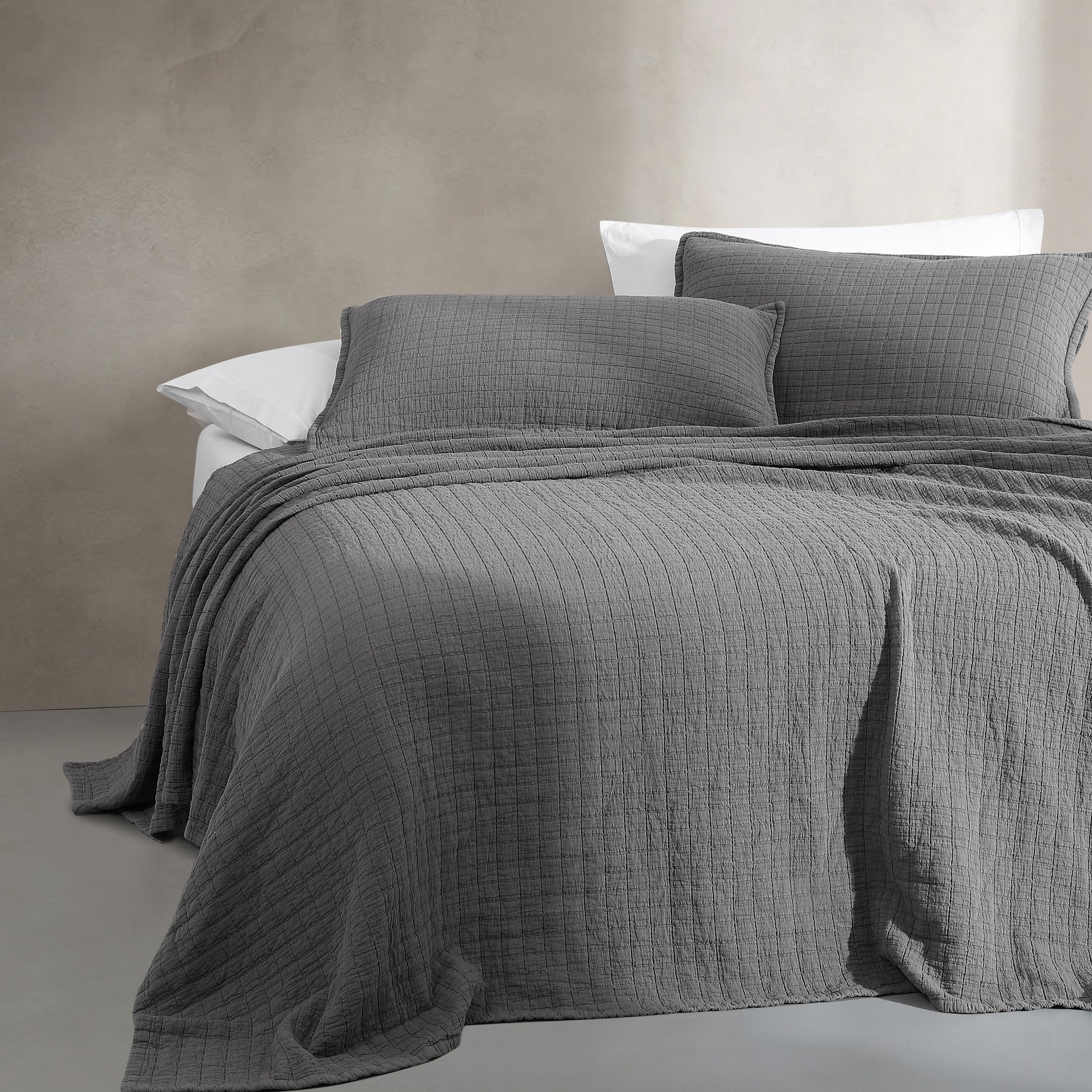 Amazon.com: Calvin Klein - Queen Coverlet, Cotton Jacquard Bedding  