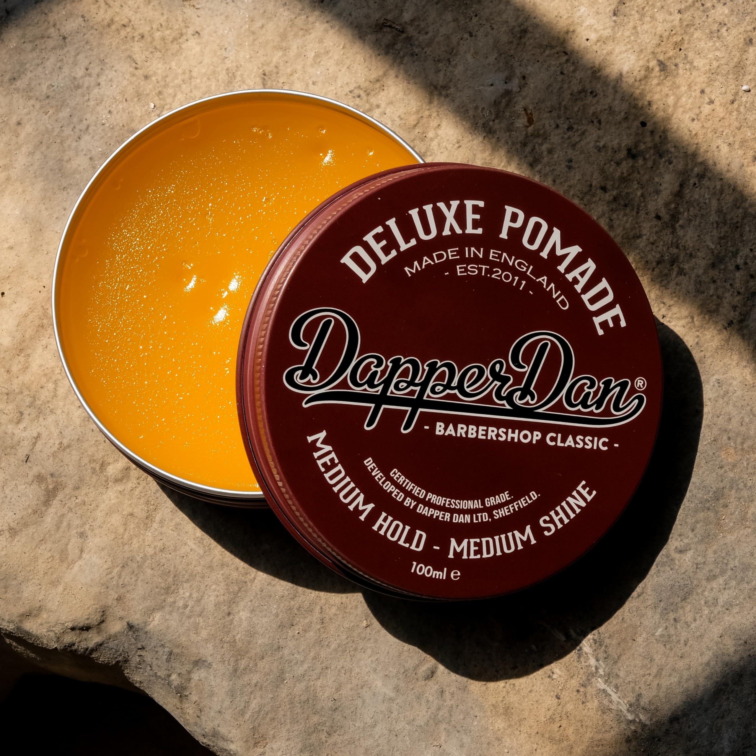 Dapper Dan Deluxe Pomada, Medium Hold Medium Shine, wszechstronna, elastyczna, na bazie wody, profesjonalny wygląd, 1 x 100 ml