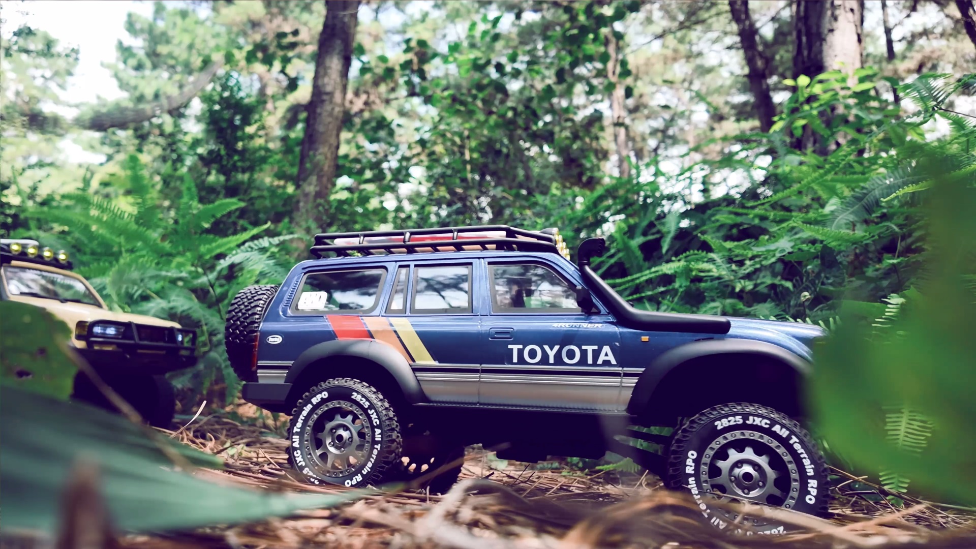 Amazon.co.jp: JXC 1:12 ランドクルーザーLC80 Land Cruiser 80