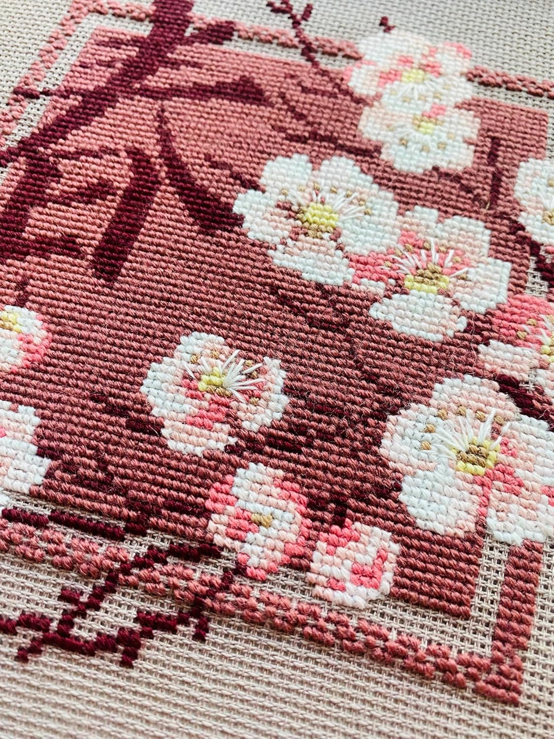 RIOLIS - Spring 812, Floral Cross Stitch Kits 7,87" x7,87, Cross Stitch Kits for Beginners & Advanced, Cross Stitch for Adults, Counted Stitching Kits, Flowers Embroidery Kit