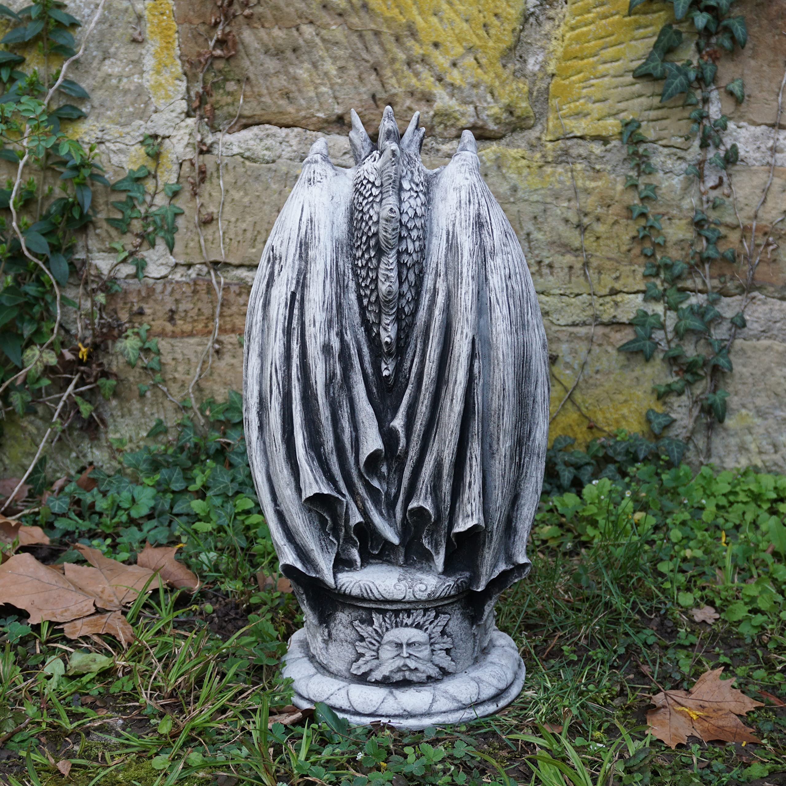gartendekoparadies.de Alien auf Sockel, Steinfigur, H. 51 cm, 21 kg, Grau, frostsicher aus Steinguss für Außenbereich