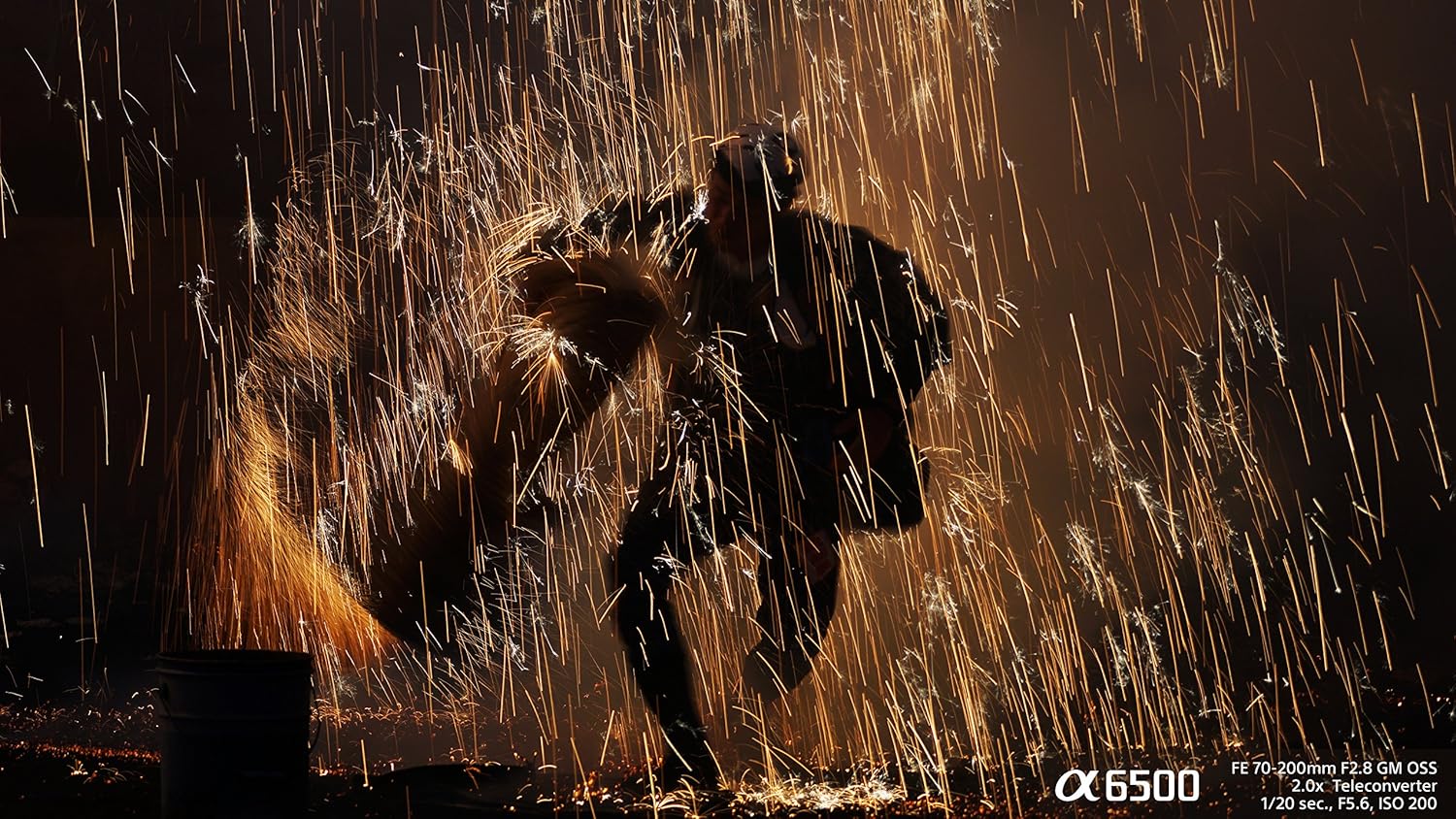 Sony Alpha 6500 Fotocamera Mirrorless APS-C, Autofocus in 0.05s , 24.2 Megapixels, Video 4K e Stabilizzazione Integrata a 5 Assi Sony Alpha 6500 Fotocamera Mirrorless APS-C, Autofocus in 0.05s , 24.2 Megapixels, Video 4K e Stabilizzazione Integrata a 5 Assi