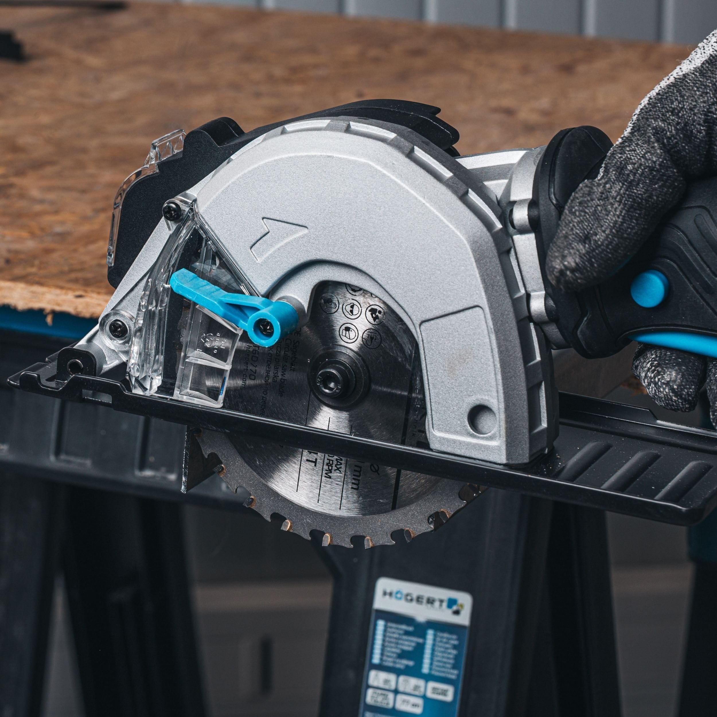 HÖGERT TECHNIK - bezszczotkowa akumulatorowa ręczna piła tarczowa 18 V mini piła tarczowa do metalu 120 mm 41,5 mm głębokość cięcia 4000 obr./min kompaktowa lekka aluminiowa osłona prowadnica