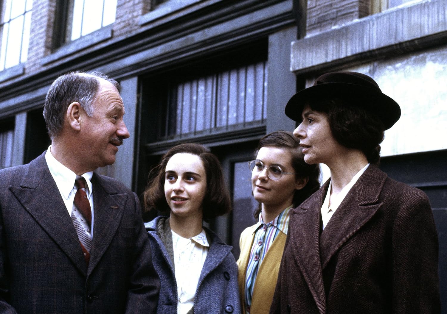 Amazon Co Jp アンネの日記 c文芸ドラマ Dvd キャサリン スレシンジャー エムリス ジェームズ ガレス デイヴィス Dvd Amazon Co Jp アンネの日記 c文芸ドラマ Dvd キャサリン スレシンジャー エムリス ジェームズ ガレス デイヴィス Dvd