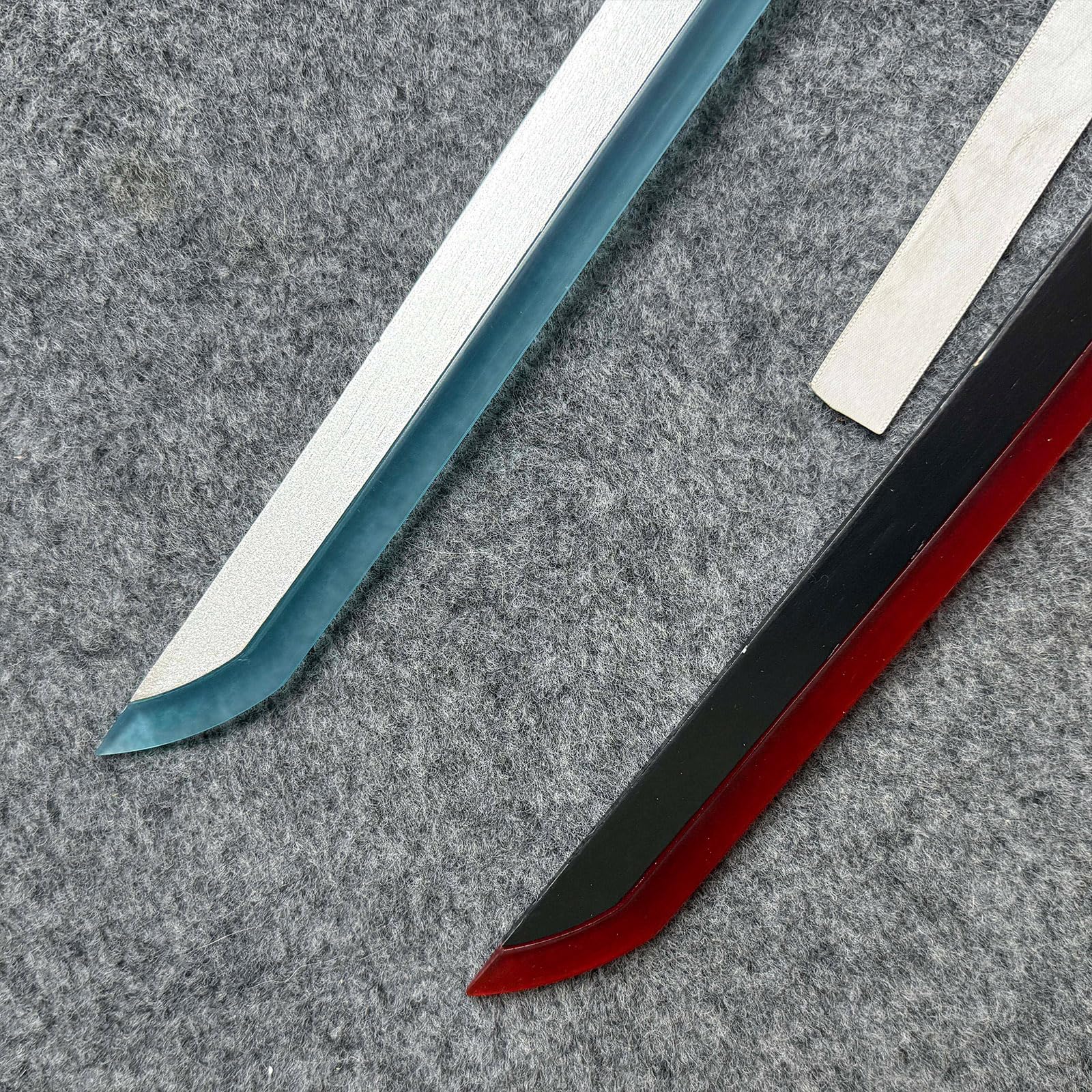 Sable de luz de 100 cm,Katana de Madera,Bokken Hecho a Mano con Banda Luminosa,Katana de bambú para Entrenamiento de Kendo,Cosplay,Fiesta,Regalo (Negro,Blanco)
