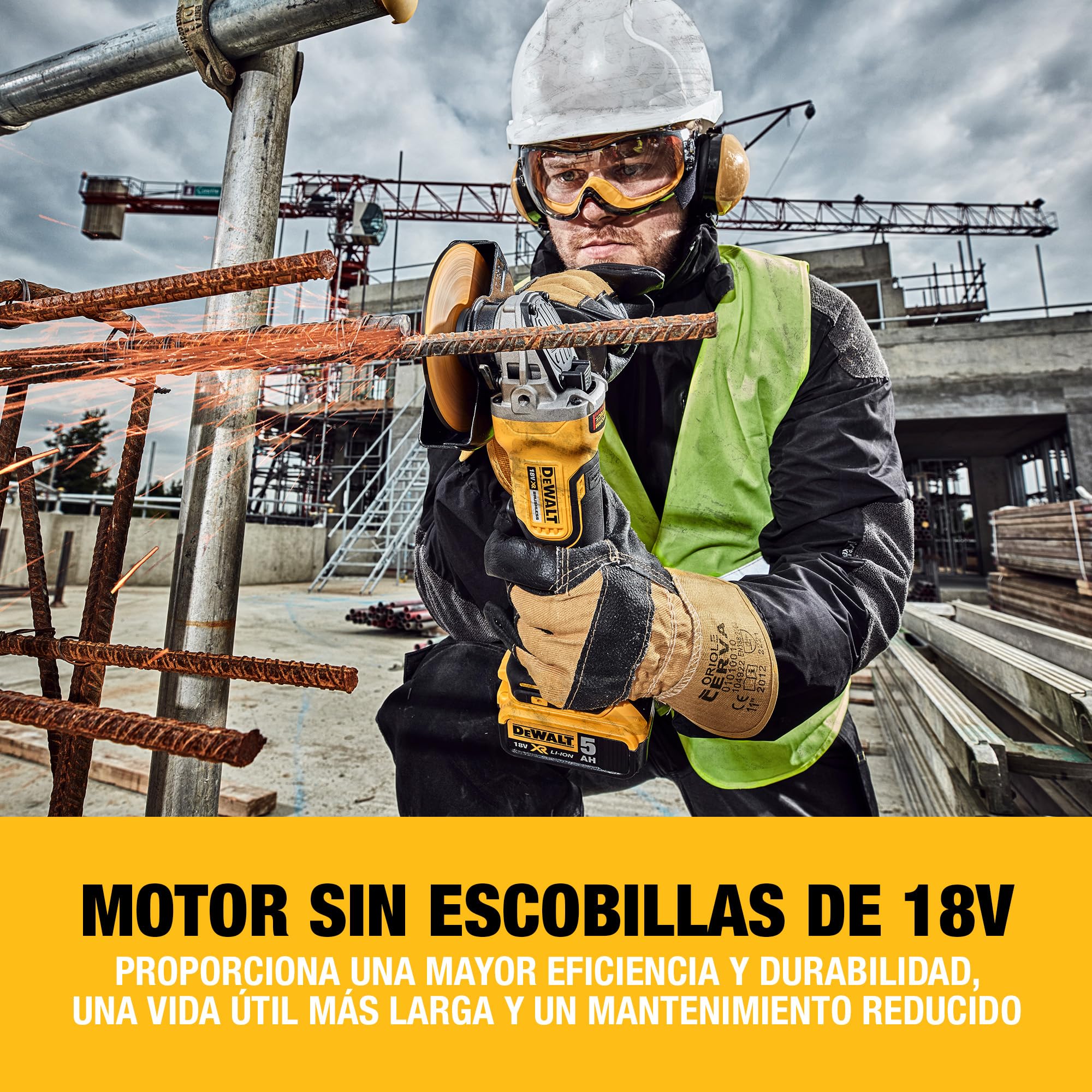 DEWALT Amoladora angular sin escobillas de 125 mm con interruptor tipo paleta de 18V XR - Solo herramienta en TSTAK, DCG406NT-XJ