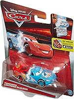 Vista 4 de Disney/Pixar Cars Vehículo fundido a presión de Rayo Mcqueen en transformación