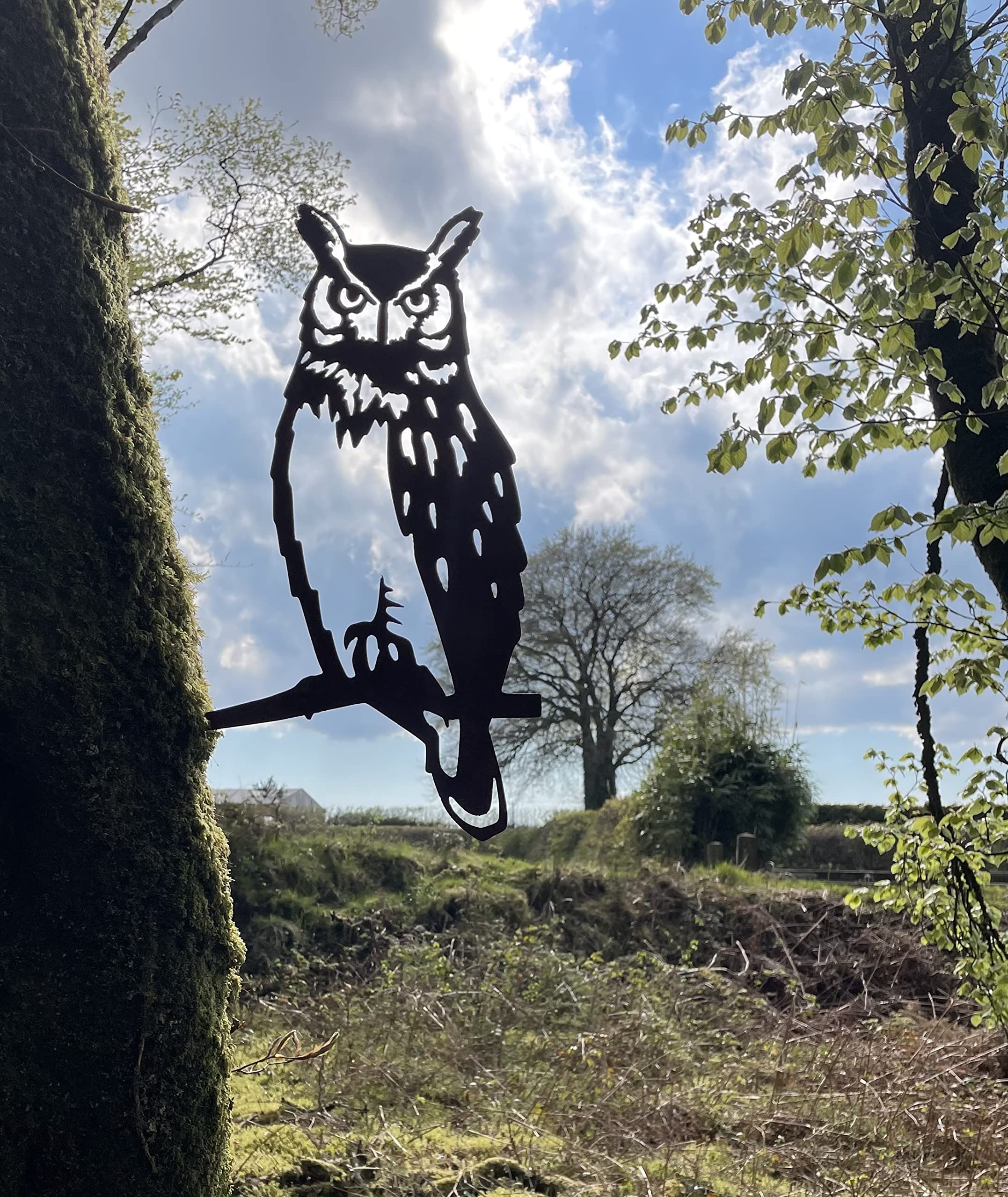 Hibou de jardin rustique en fer forgé patiné, sculpture d'artisanat d'art