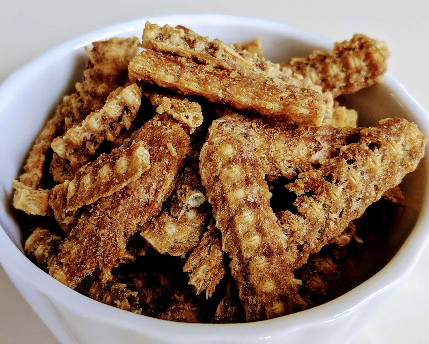 Amazon 寿物産 うなぎの骨 塩味 150g うなぎボーン うなぎの骨せんべい 寿物産株式会社 魚介類の佃煮 通販