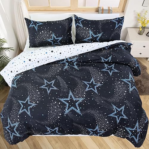 Usfivefam Juego de funda de edredón tamaño King, 3 piezas, reversible, color blanco y negro, estampado de universo exterior, azul estrellado, juego