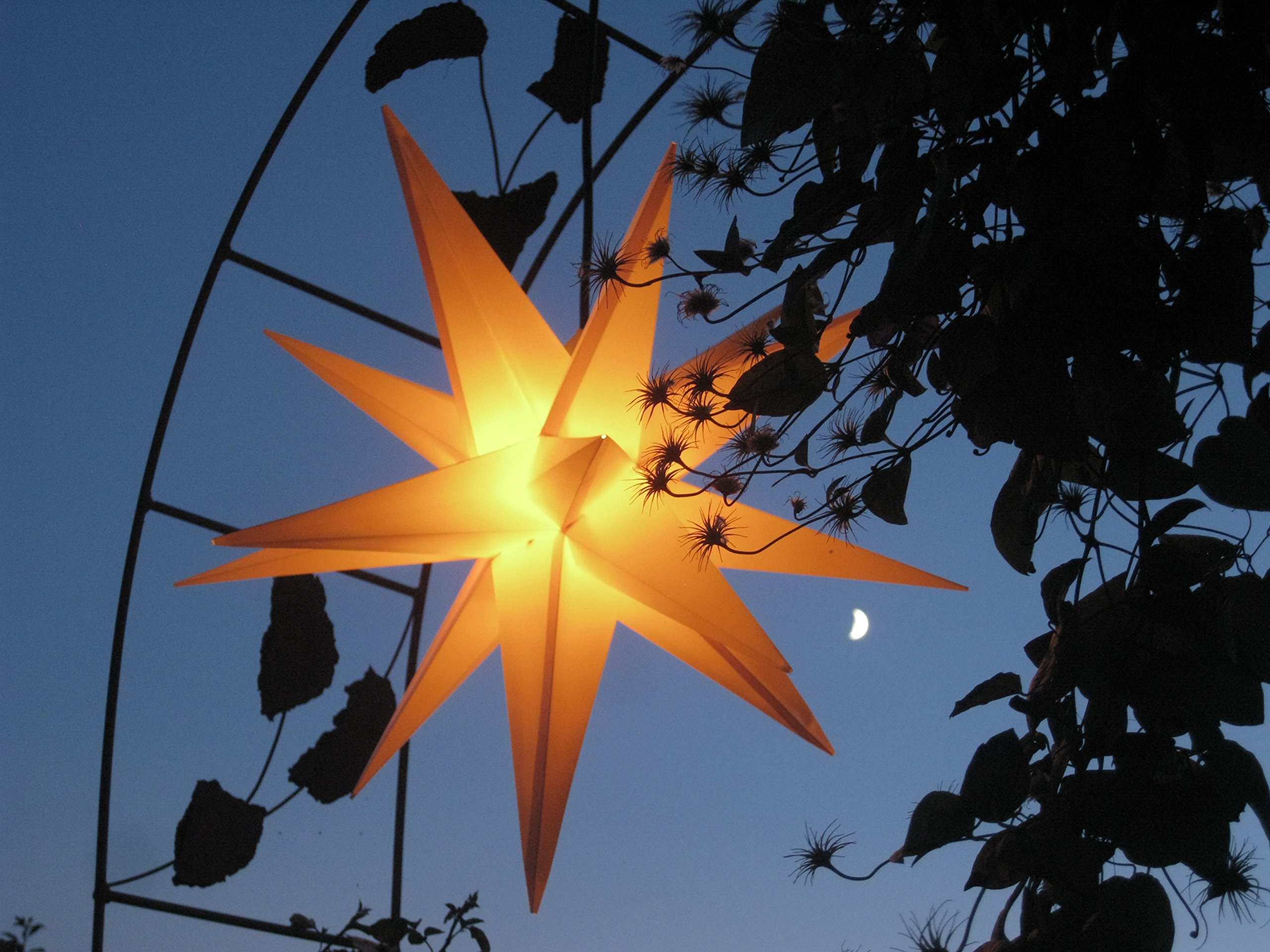 Mit LED (auswechselbar!) Außenstern Stern Outdoor gelb/gelborange - beleuchteter Stern ca. 55 cm Weihnachtsstern Leuchtstern Faltstern mit Leuchtmittel LED (StaRt-DUH-E14) [Energieklasse A+]