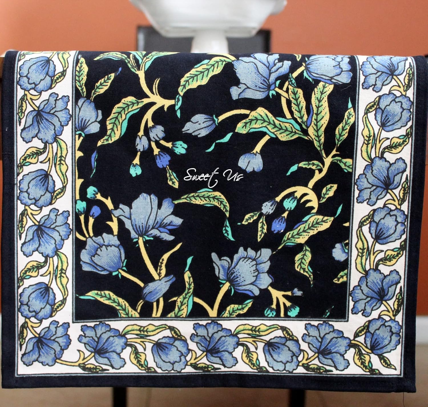 Sweet Us Affluent French Floral Cotton Table Runner and One Plain Napkin, Floral Kitchen Dining Table Runner, Table Cover for Indoor and Outdoors, Midnight Dream