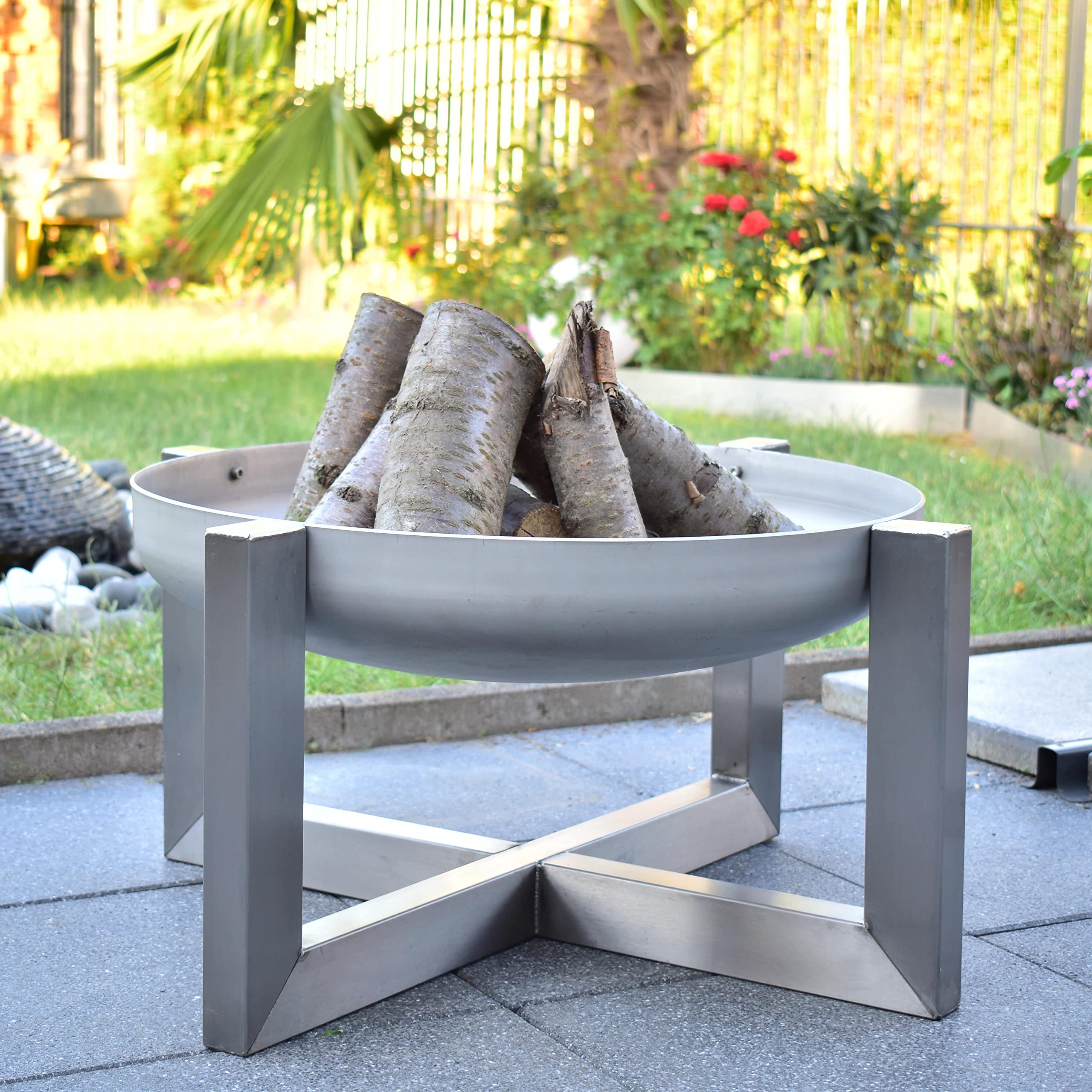 Braciere eccentrico in acciaio inox di design