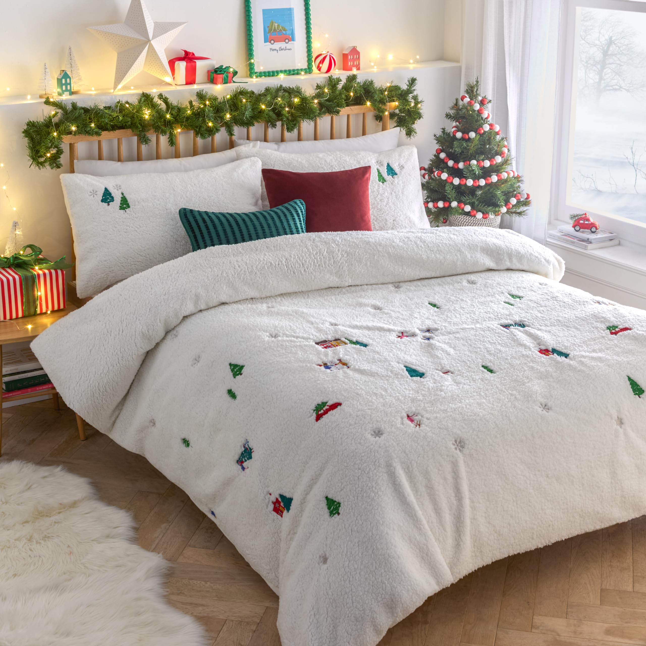 Furn Christmas Together Duvet Set – Embroidered Boucle Fleece Festive Snow Angels Bedding (Snow - Double) — image 1