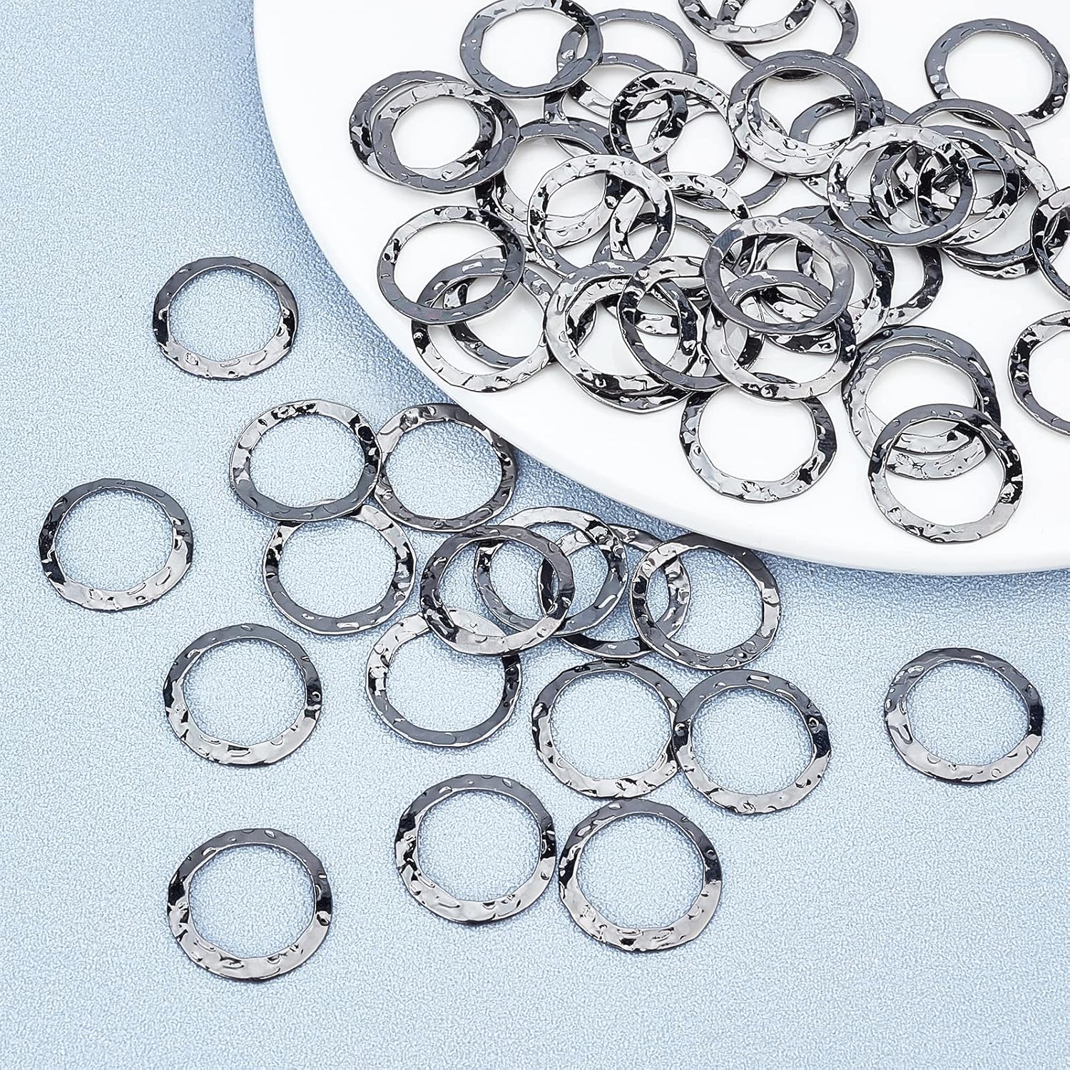 PandaHall 60pcs Brass Linking Rings Gunmetal Metal Circles Charms Links Jewelry Connectors for Necklaces Bracelets Jewelry Making, 12.5mm/0.49 inch - Image 4