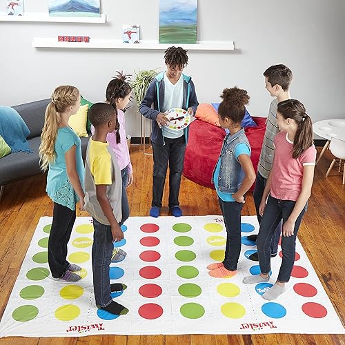 Miniatura 2 de Hasbro Gaming 0 Twister Ultimate con alfombrilla más grande y más campos de color, juego para familias y niños de 6 años en adelante, compatible con