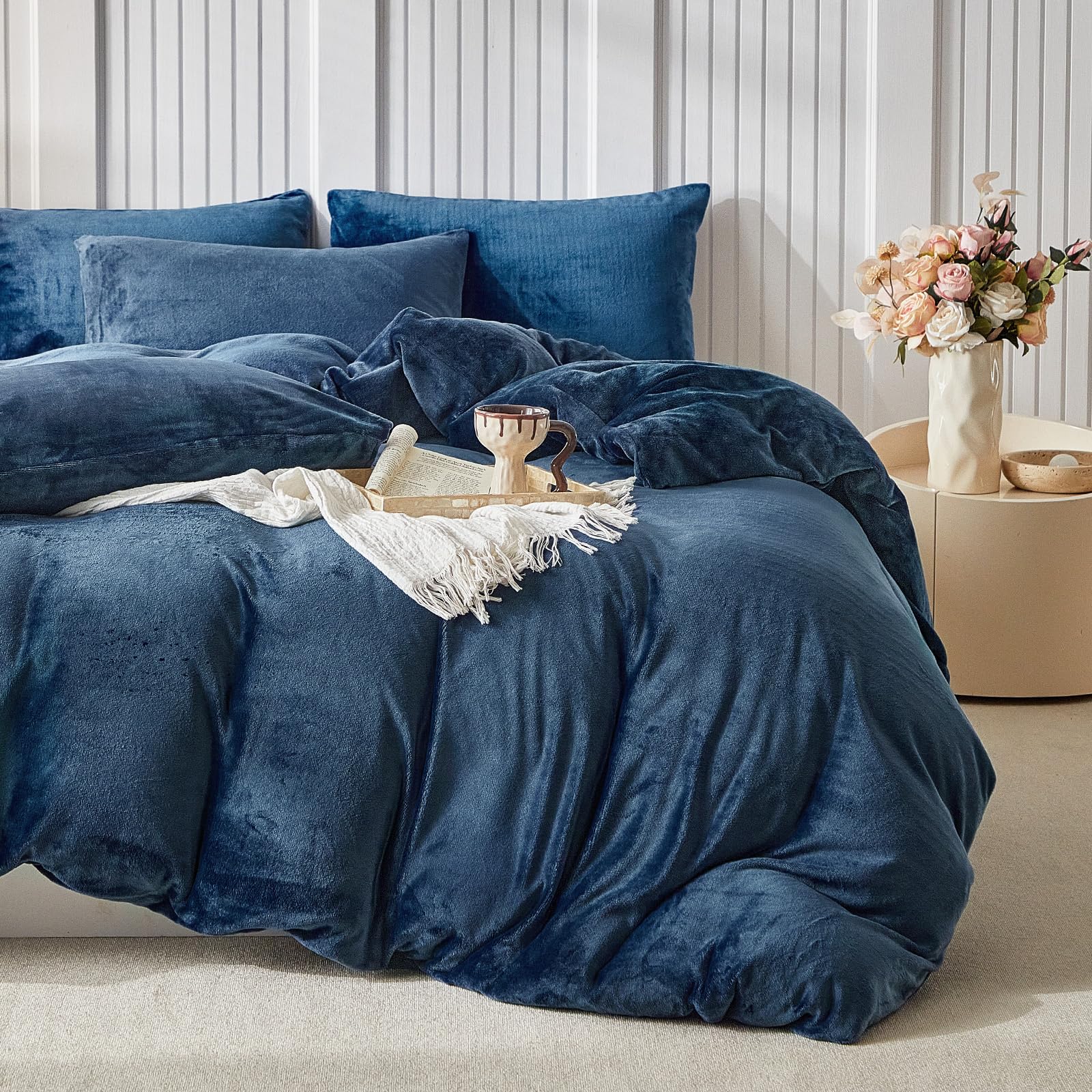 WARMDERN Navy Milk Velvet Duvet Cover Set King Size,90" x 90"