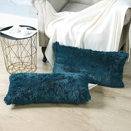 Miniatura 4 de BYTIDE Juego de 2 fundas de almohada decorativas de piel sintética lanuda y esponjosa de 14 x 26 pulgadas, funda de almohada rectangular de lujo