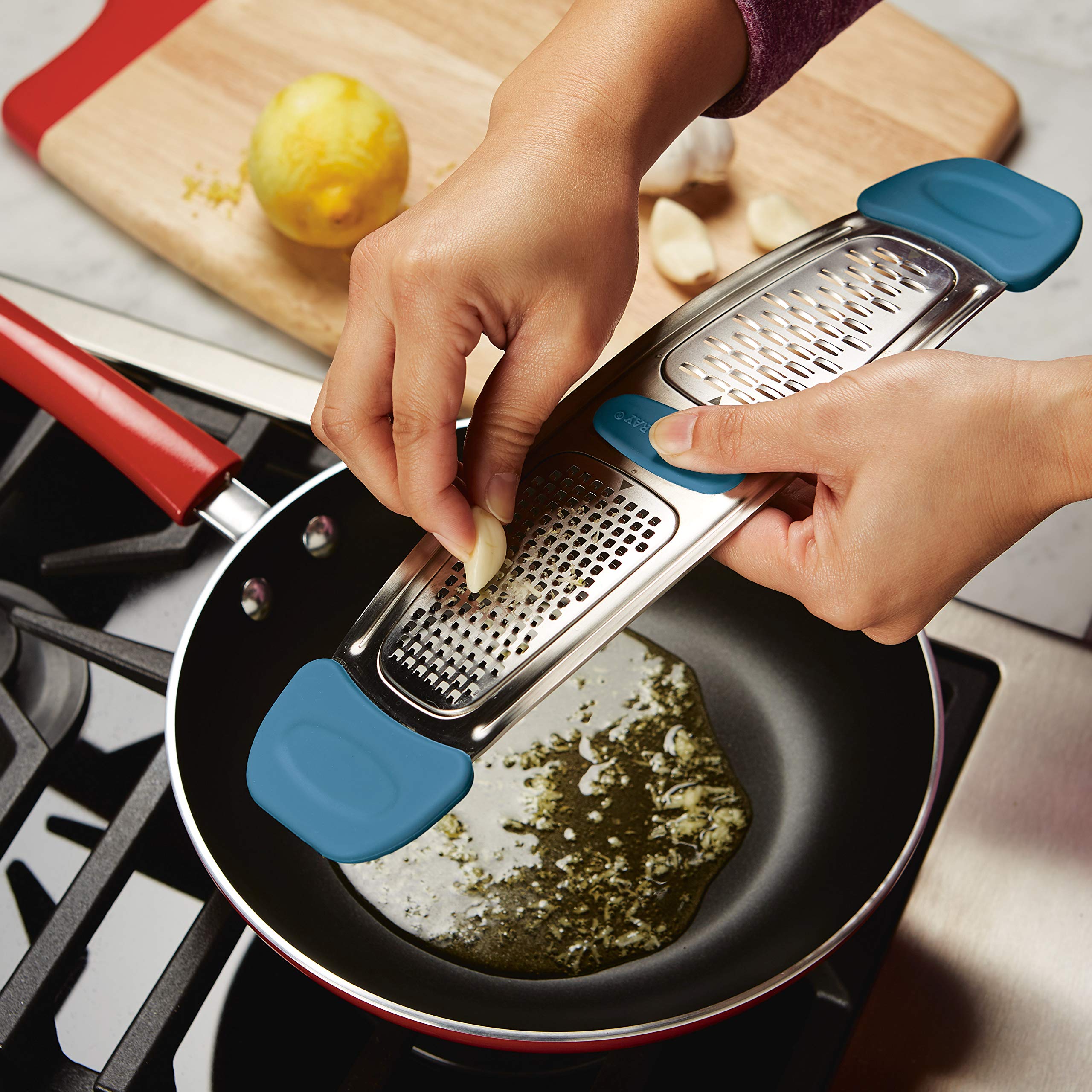 Rachael Ray 46913 Grattugia Multifunzione con Manico in Silicone, Acciaio Inox, Blu Marino
