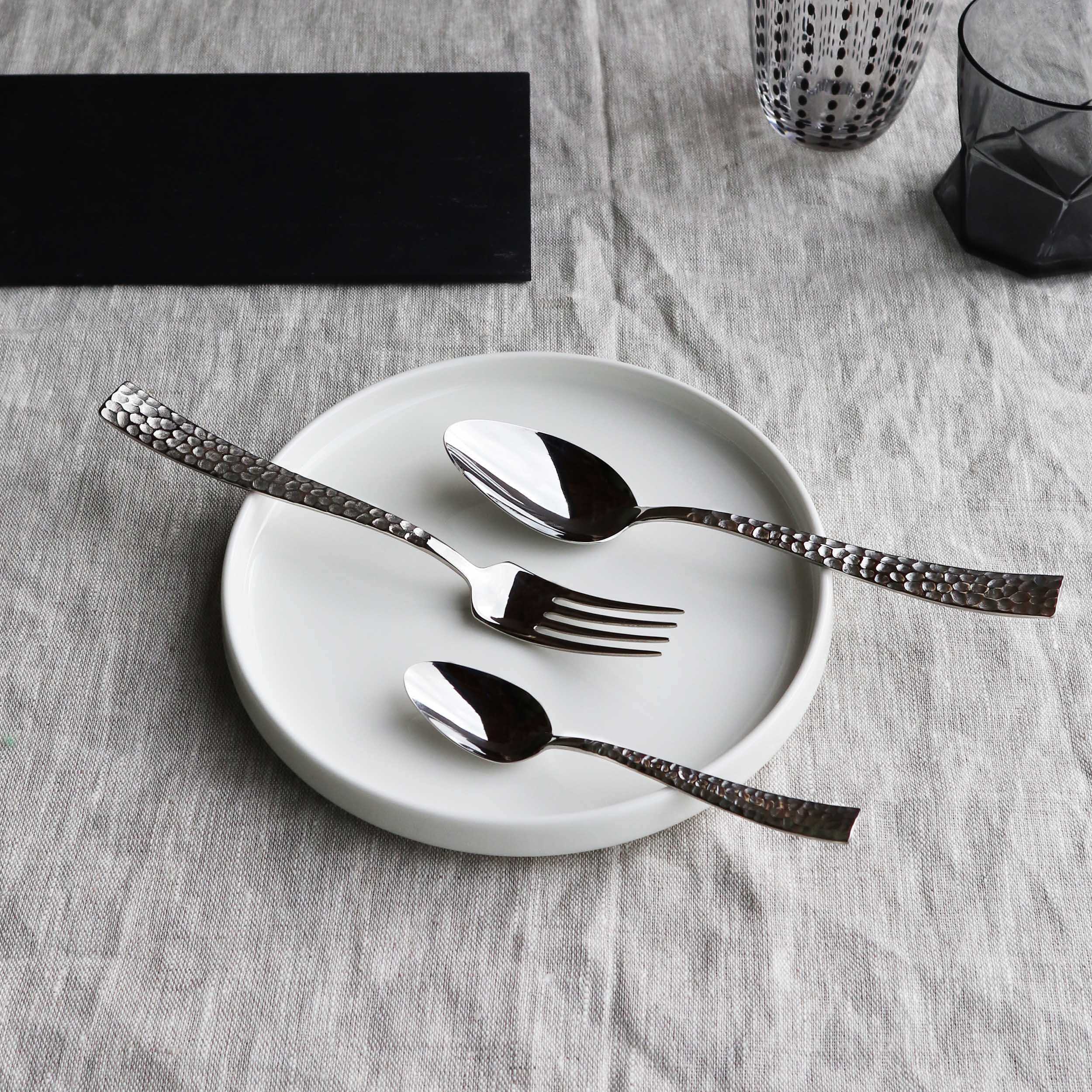 Pintinox, Set 48 pezzi Posate Palace Martellato, Acciaio Inox, Made in Italy, 12 persone