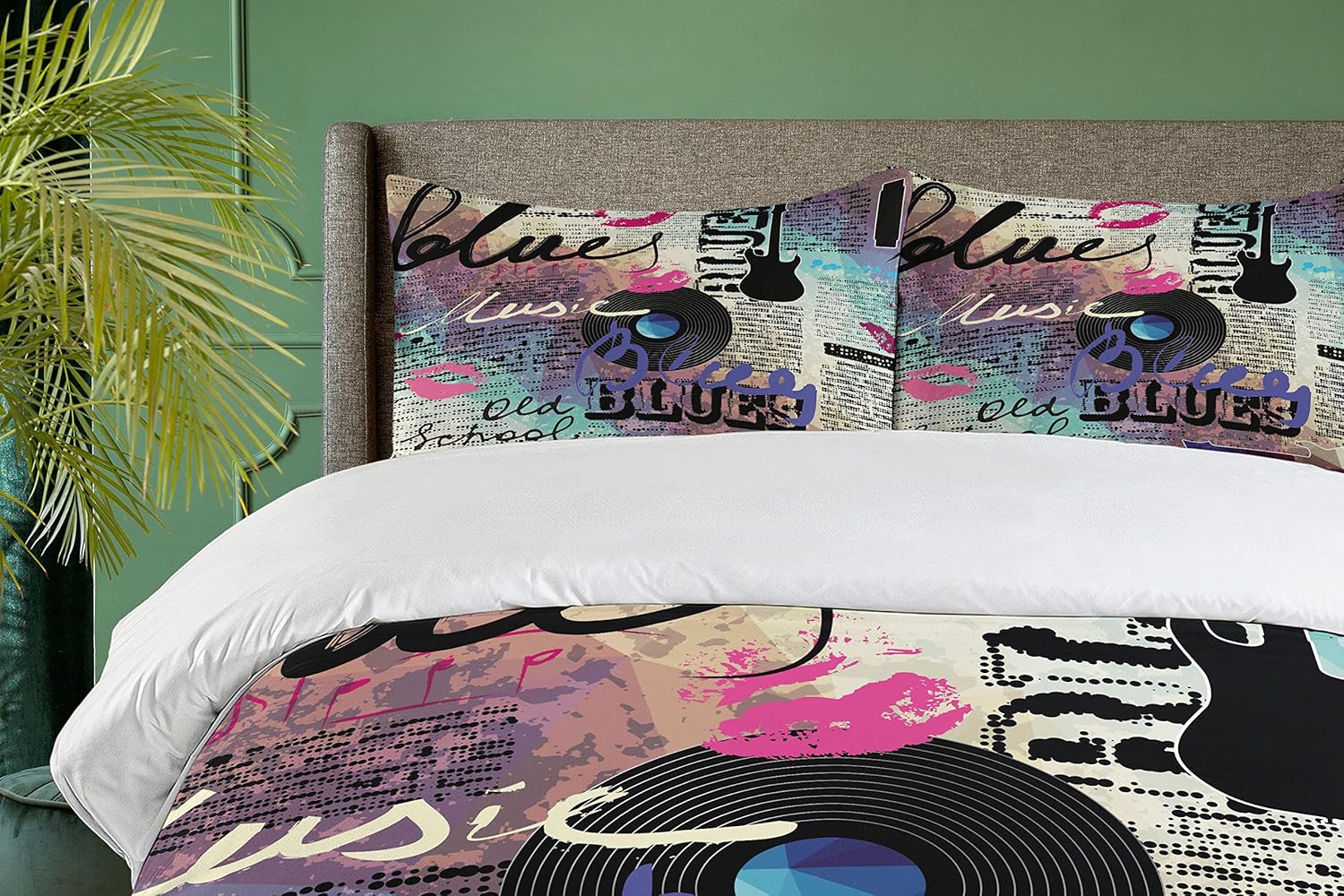 Ambesonne Old Newspaper Duvet Cover Set, Retro Blues Music Genre Old Record Electric Guitars Kiss Inscriptions Grunge, Decorative 3 Piece Bedding Set with 2 Pillow Shams, Queen Size, Multicolor
