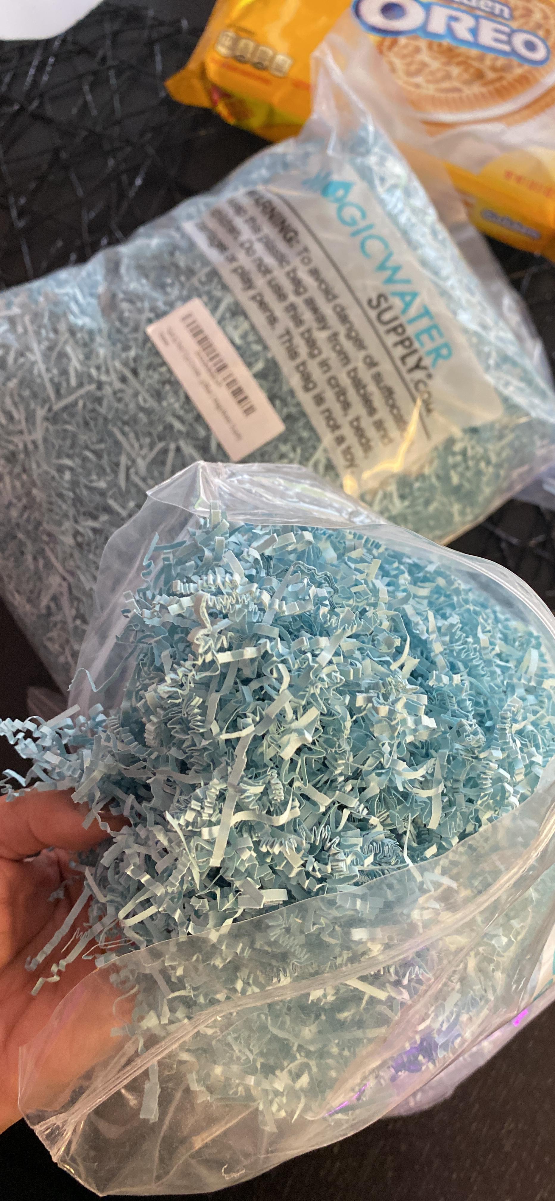 MagicWater Supply - 1 LB - Yellow - Soft & Thin Crinkle Cut Paper Shre