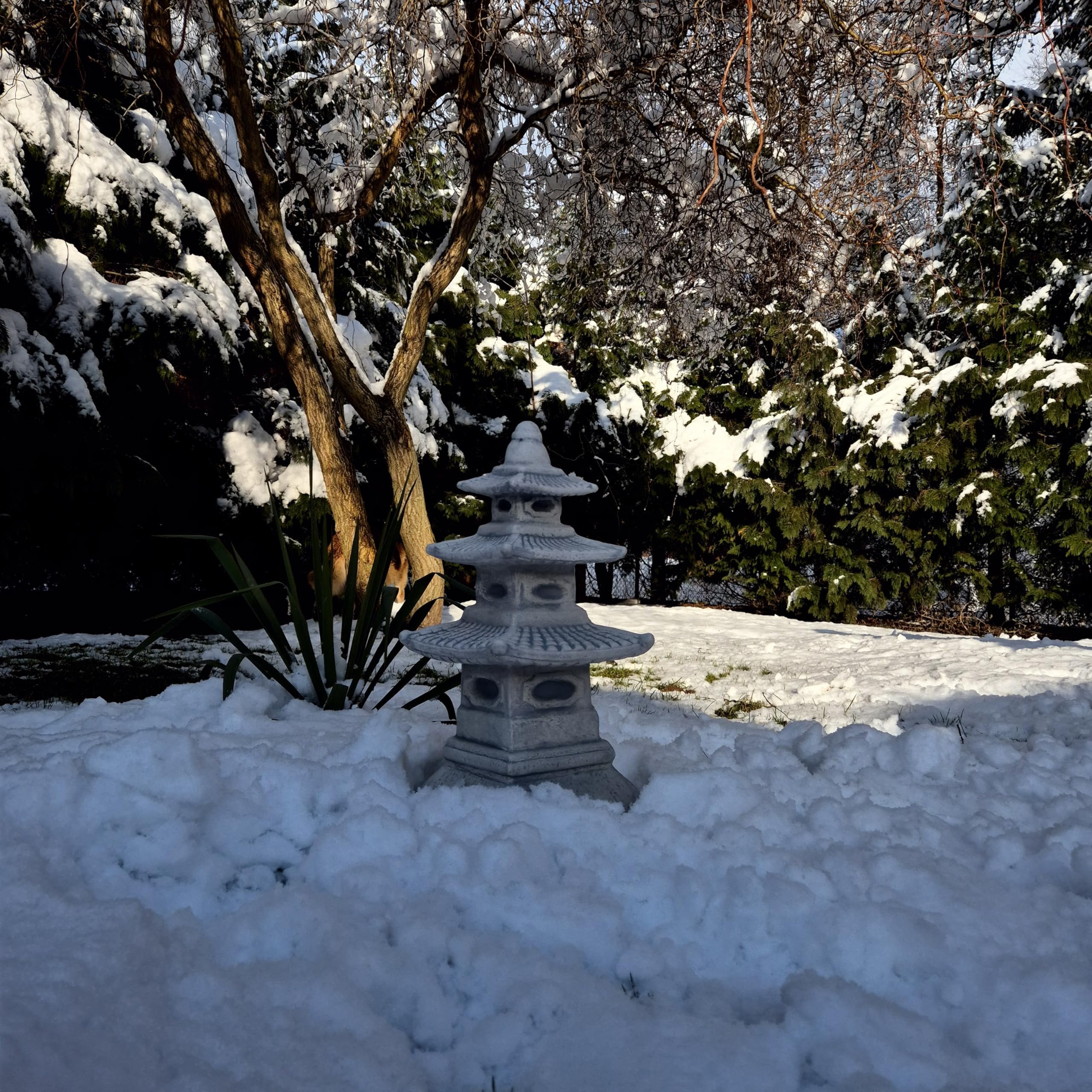FABRIQ Tachi-Doro - Pagode japonaise en pierre - Lanterne résistante aux intempéries - Jardin zen - L: 32 cm x H: 46 cm - Poids: 14 kg pour l'extérieur