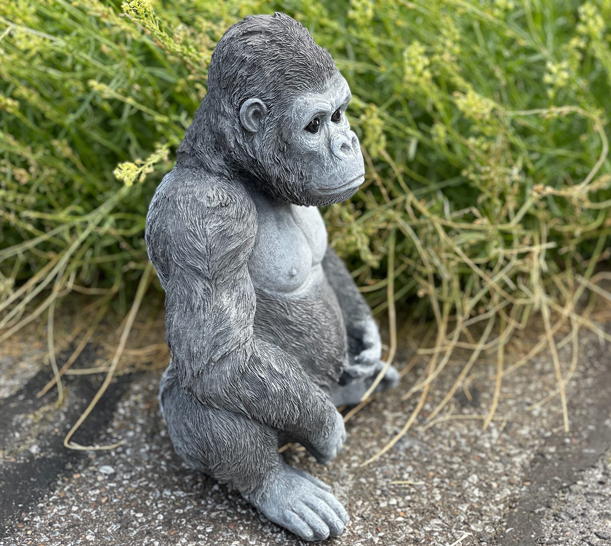 stoneandstyle Steinfigur Gorilla Ben AFFE frostfest Steinguss Gartenfigur