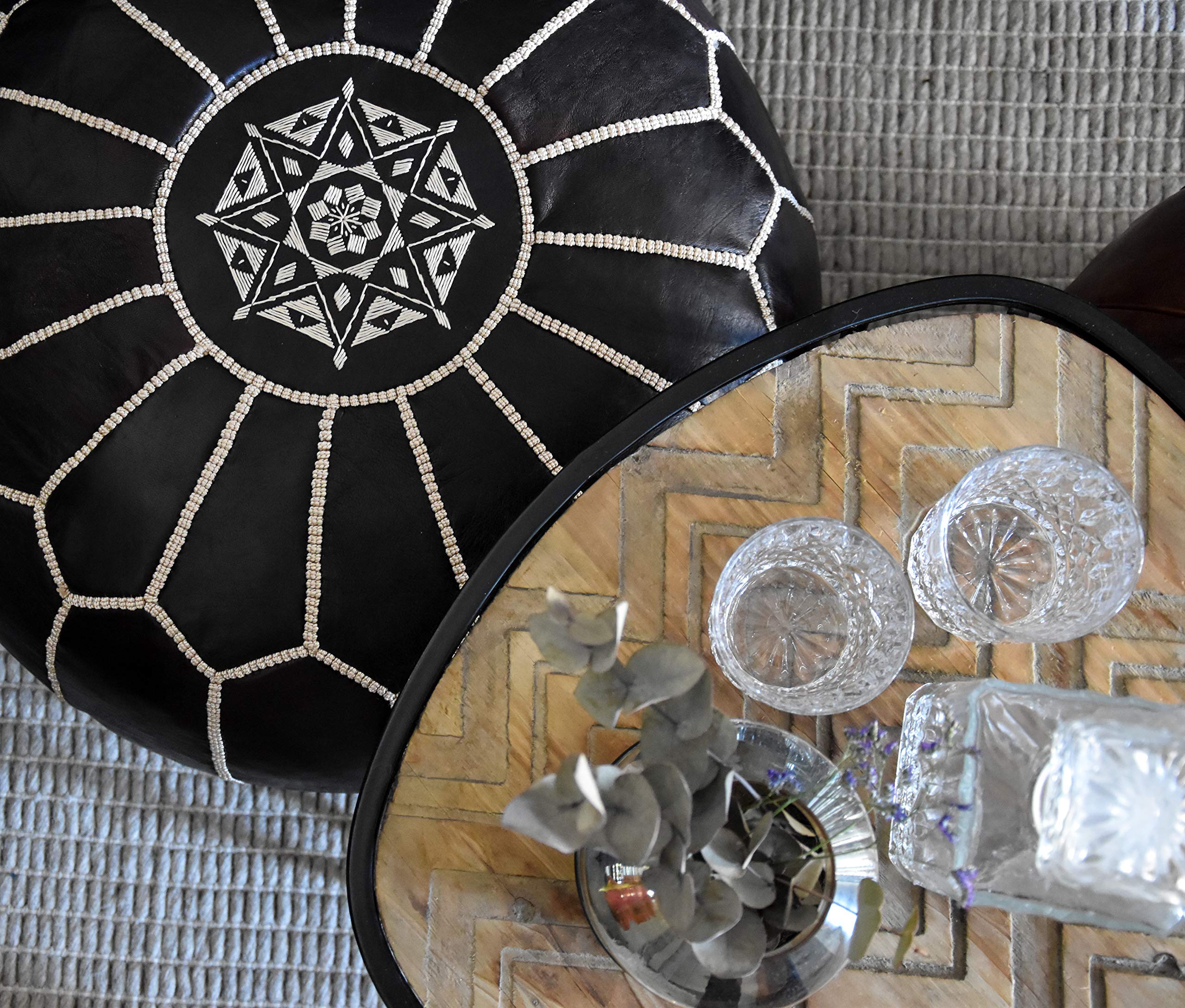 Poufs&Pillows Premium Echt Leder Pouf - Handgefertigt - gefüllt geliefert - Ottoman Sitzsack Fußhocker (Schwarz)