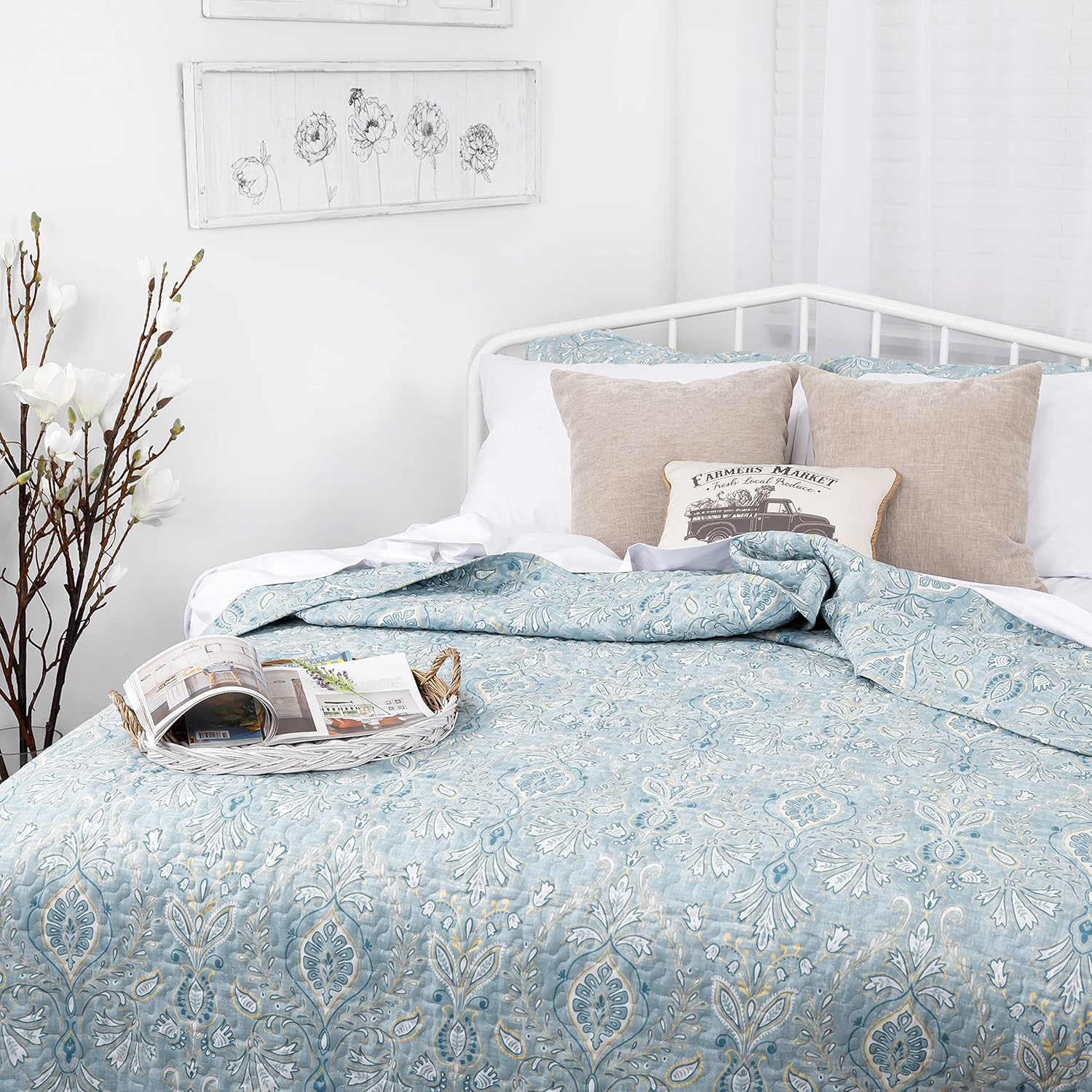 Paisley Grace Collection, Premium Quality, Soft, Wrinkle & Fade Resistant, Easy Case, Oversized Quilt Cover Set with 1 Quilt Set and 2 Shams, King / California King, Blue : Home & Kitchen